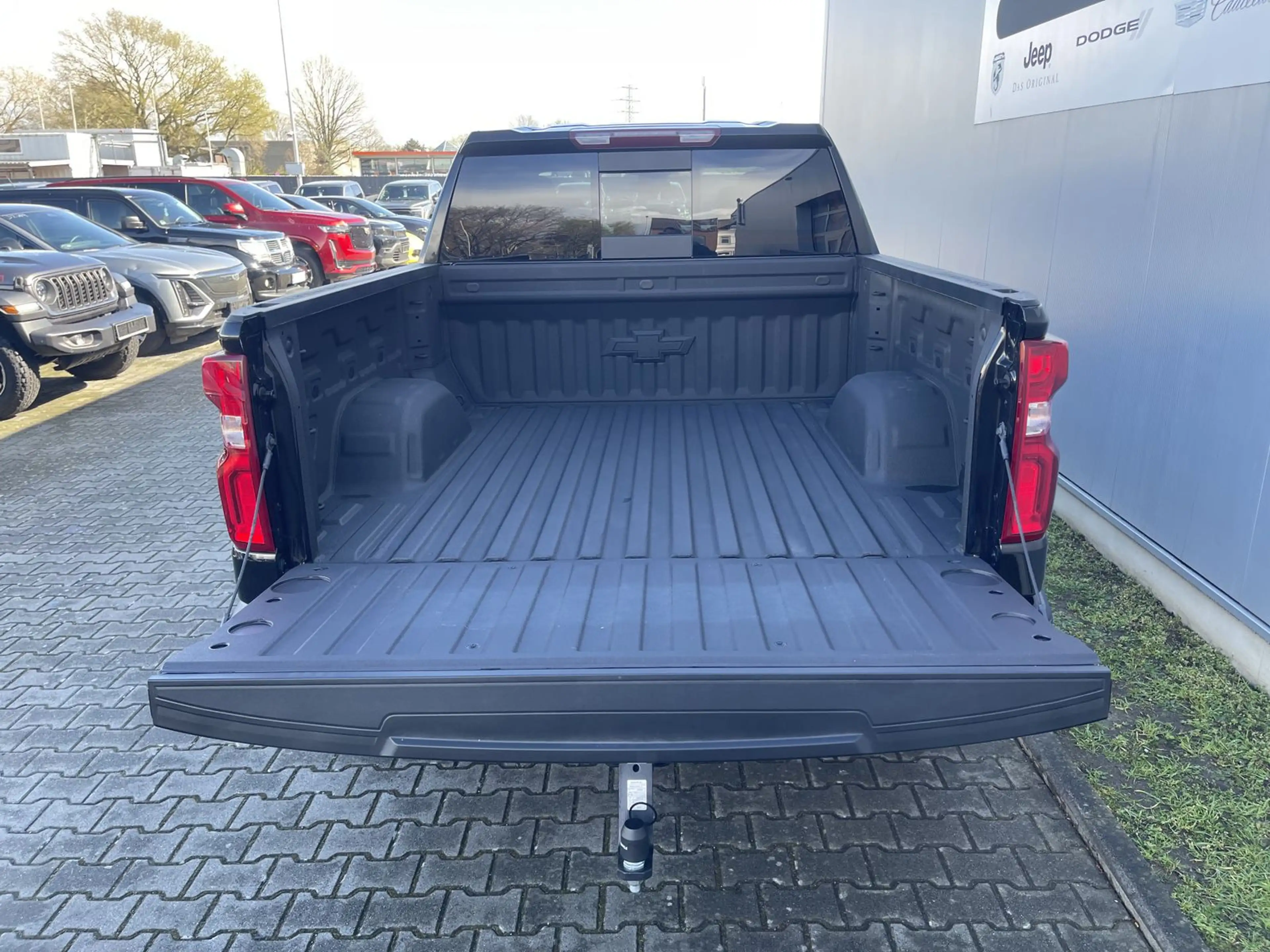 Chevrolet Silverado 1500 LT Trail Boss 6.2 V8 — photo 5