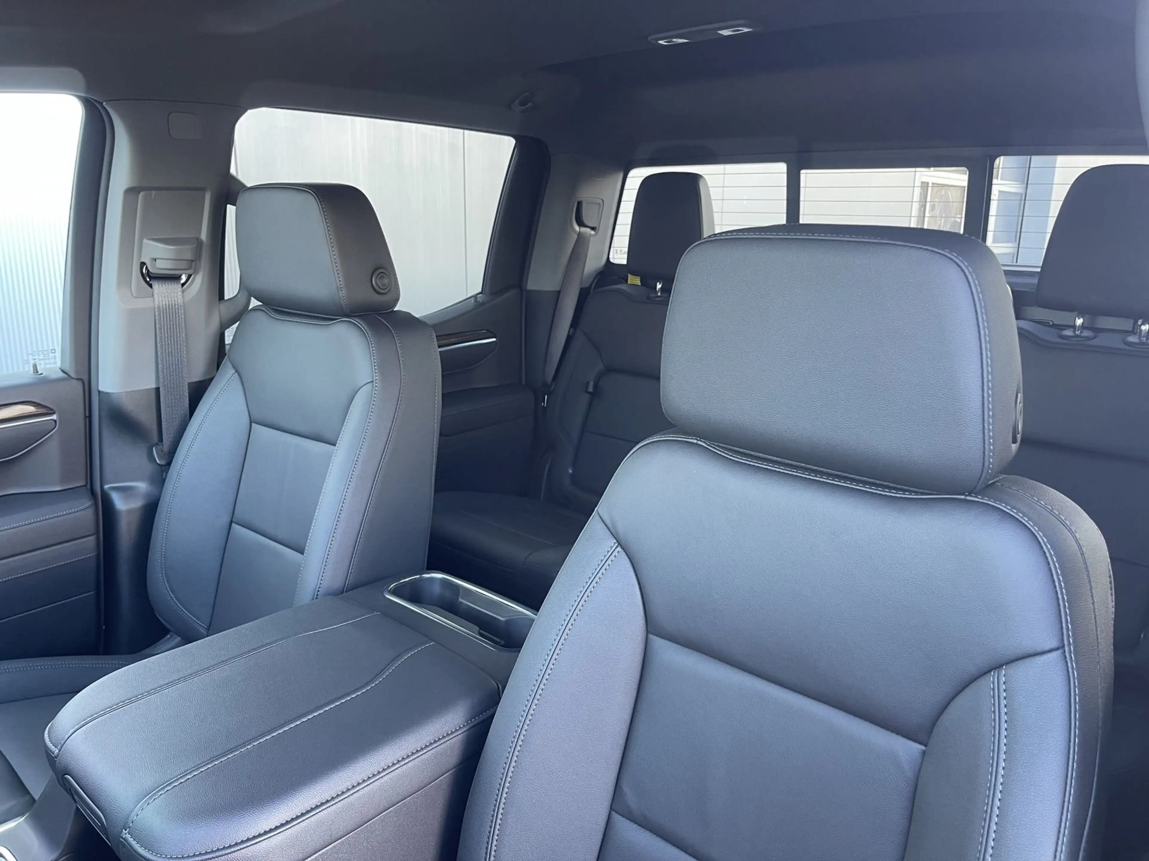Chevrolet Silverado 1500 LT Trail Boss 6.2 V8 — photo 11