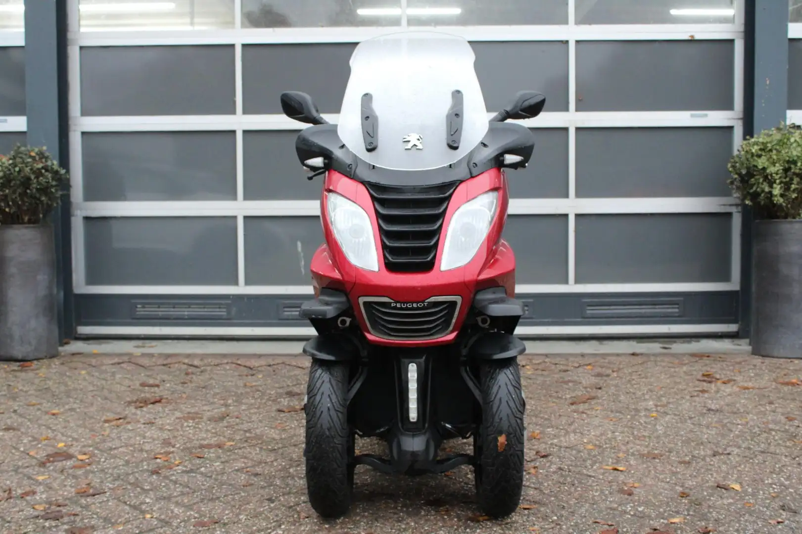 Peugeot Metropolis Scooter RS Rood - 2