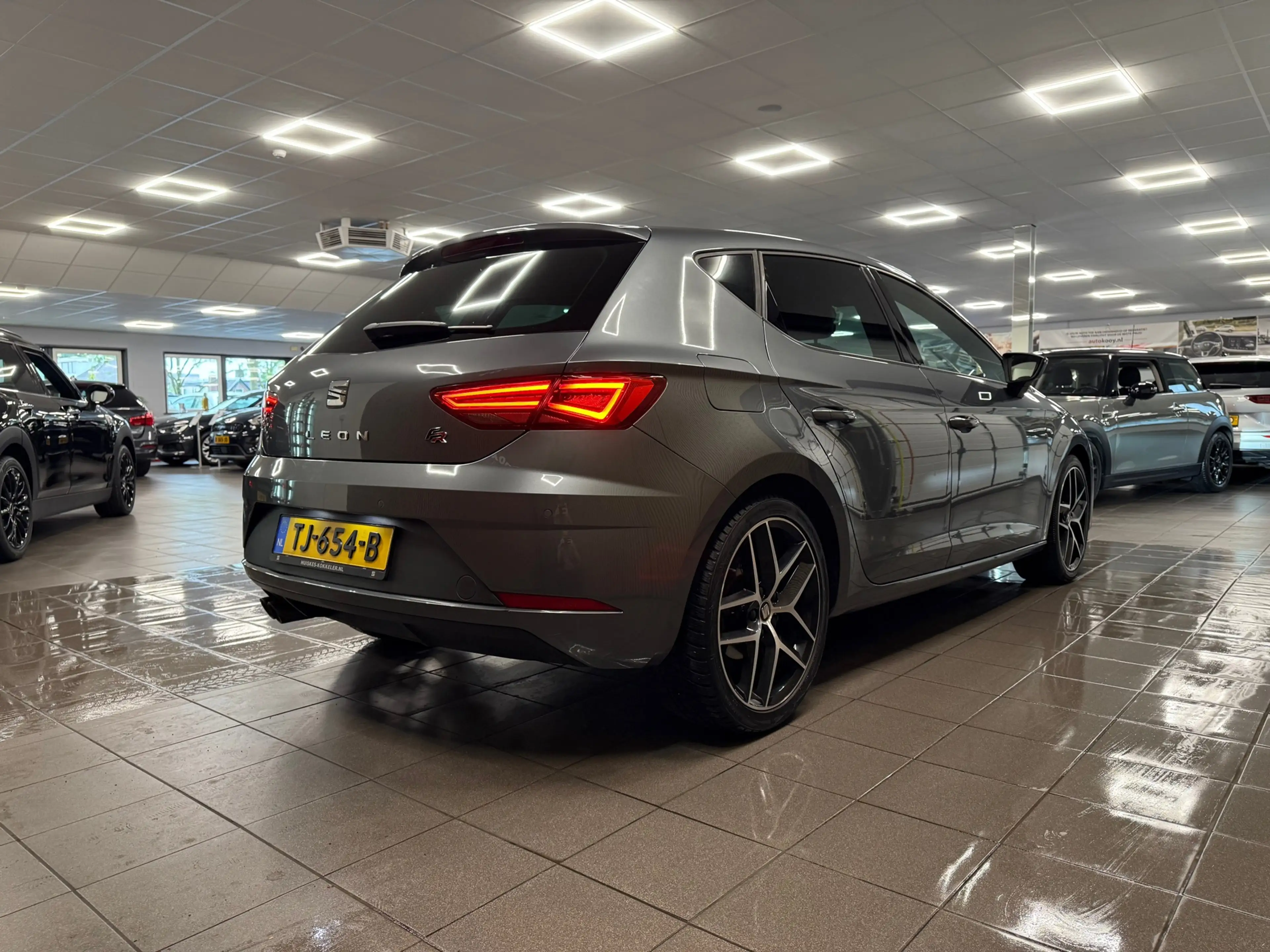 SEAT Leon 1.4 EcoTSI FR Business Intense * Automaat / Naviga — photo 6