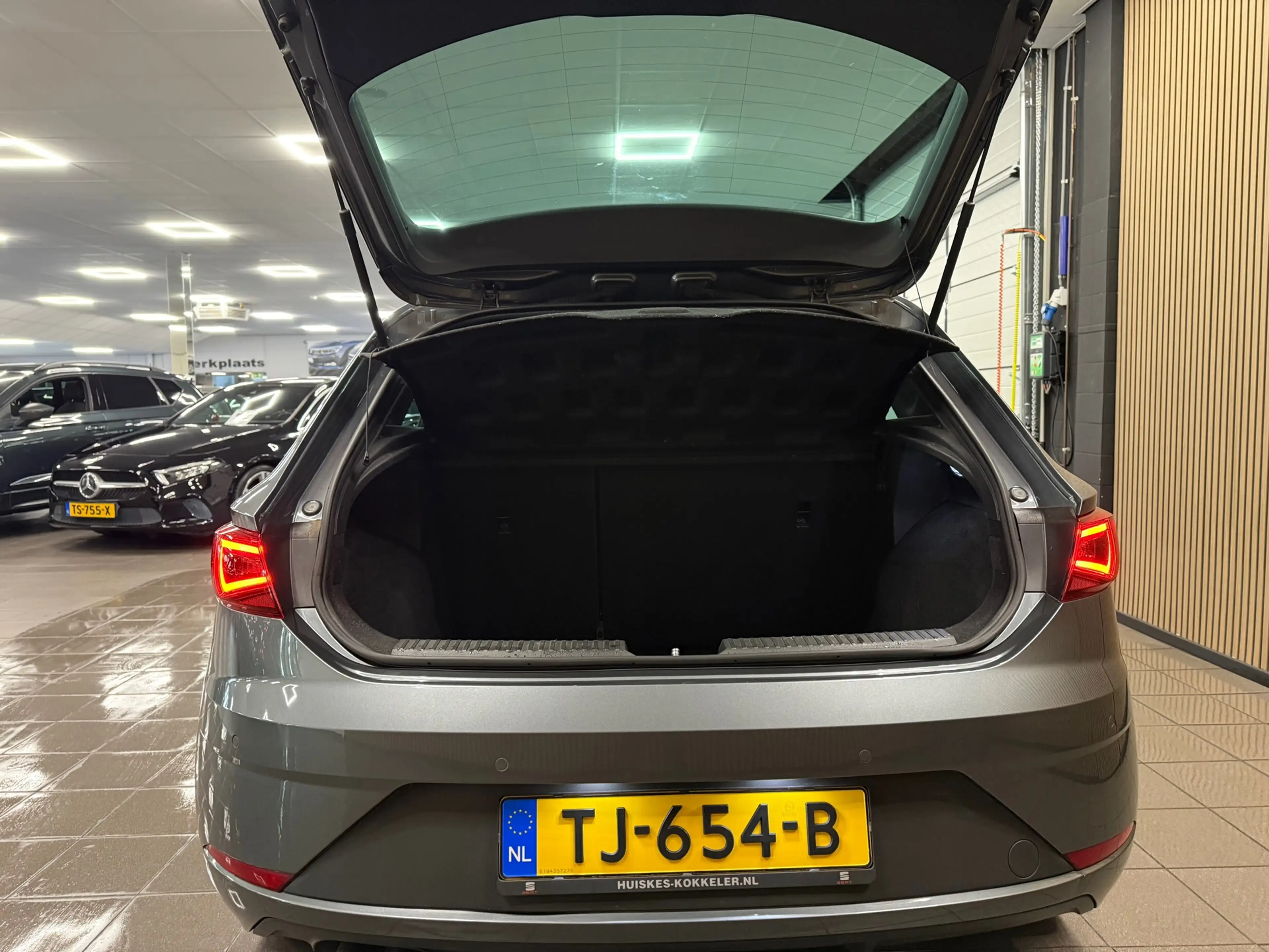 SEAT Leon 1.4 EcoTSI FR Business Intense * Automaat / Naviga — photo 5