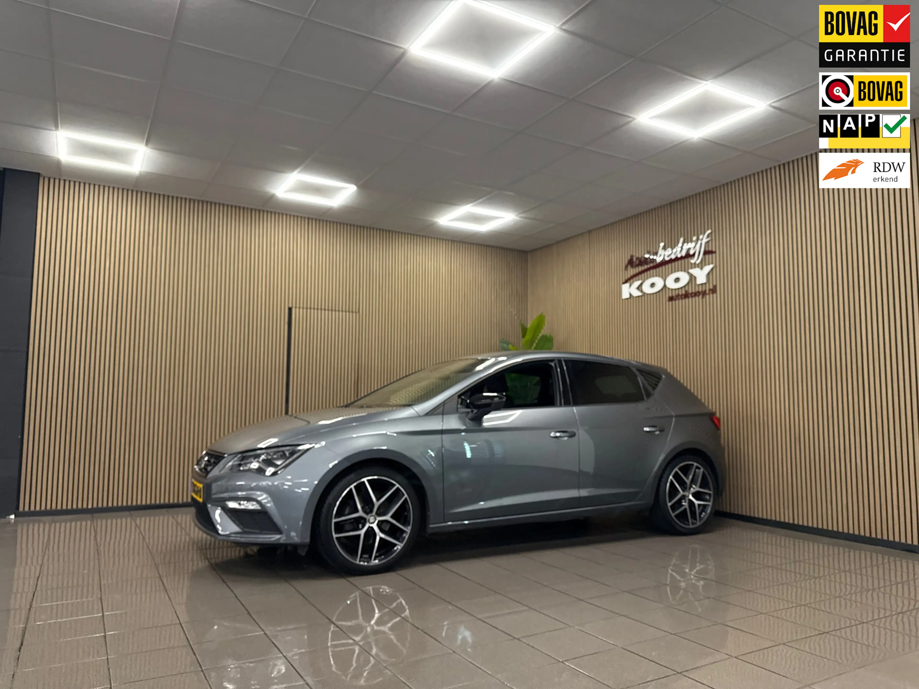 SEAT Leon 1.4 EcoTSI FR Business Intense * Automaat / Naviga
