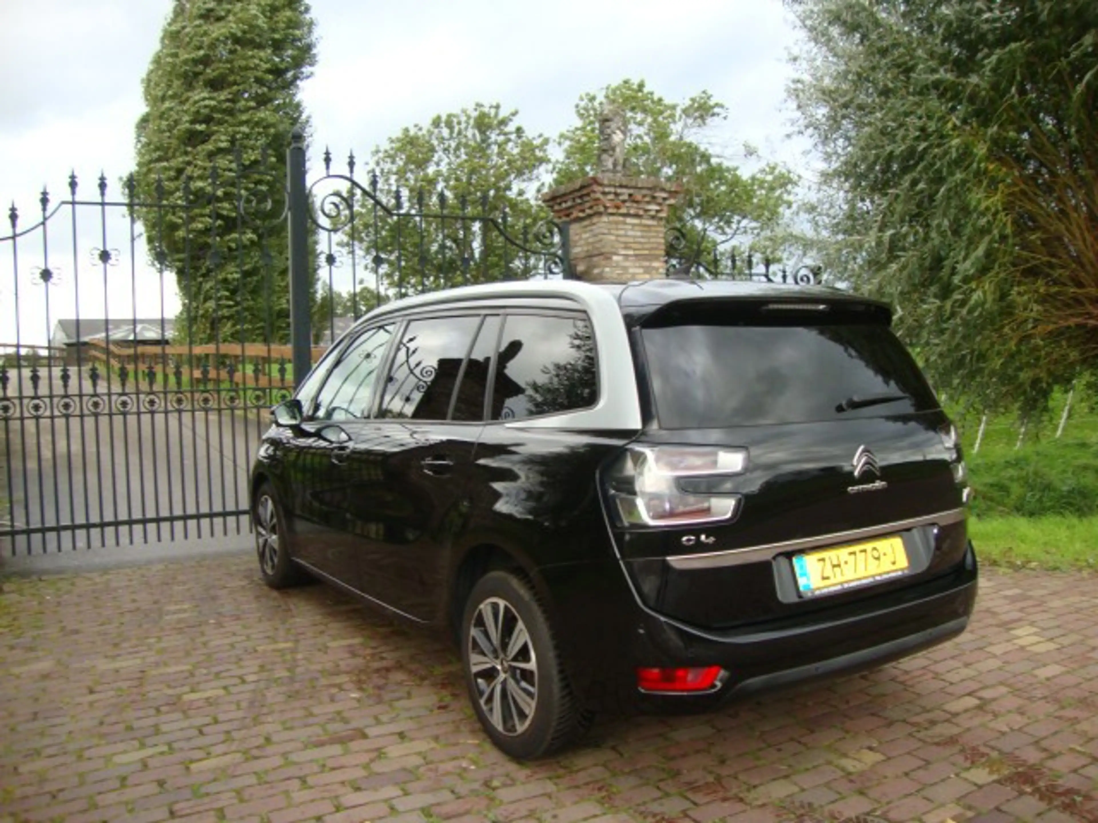 Citroen Grand C4 Picasso 1.6 BlueHDi Shine 7 zits — photo 6
