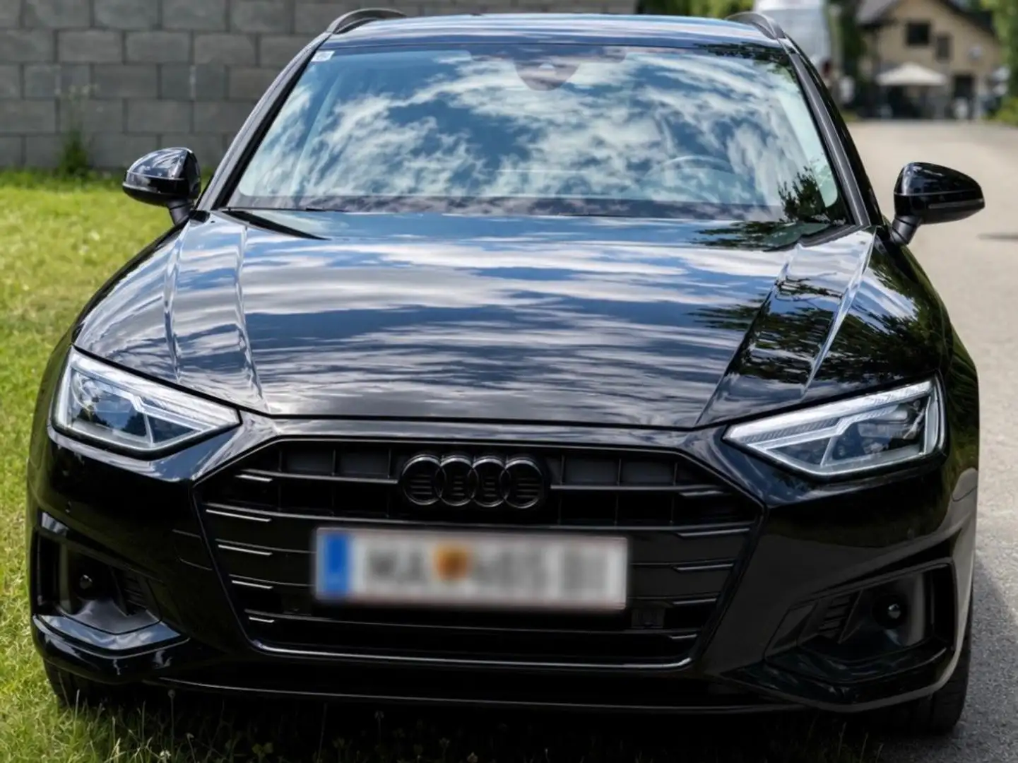 Audi A4 Audi A4 Avant 35 TDI Eleganz trifft Fahrspaß, sehr gepflegt, sofort verfügbar Schwarz - 1
