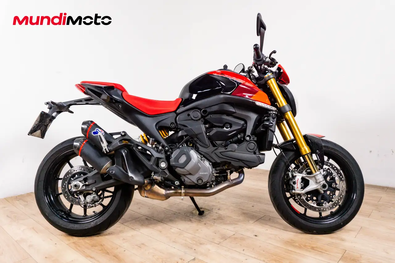Ducati Monster 937