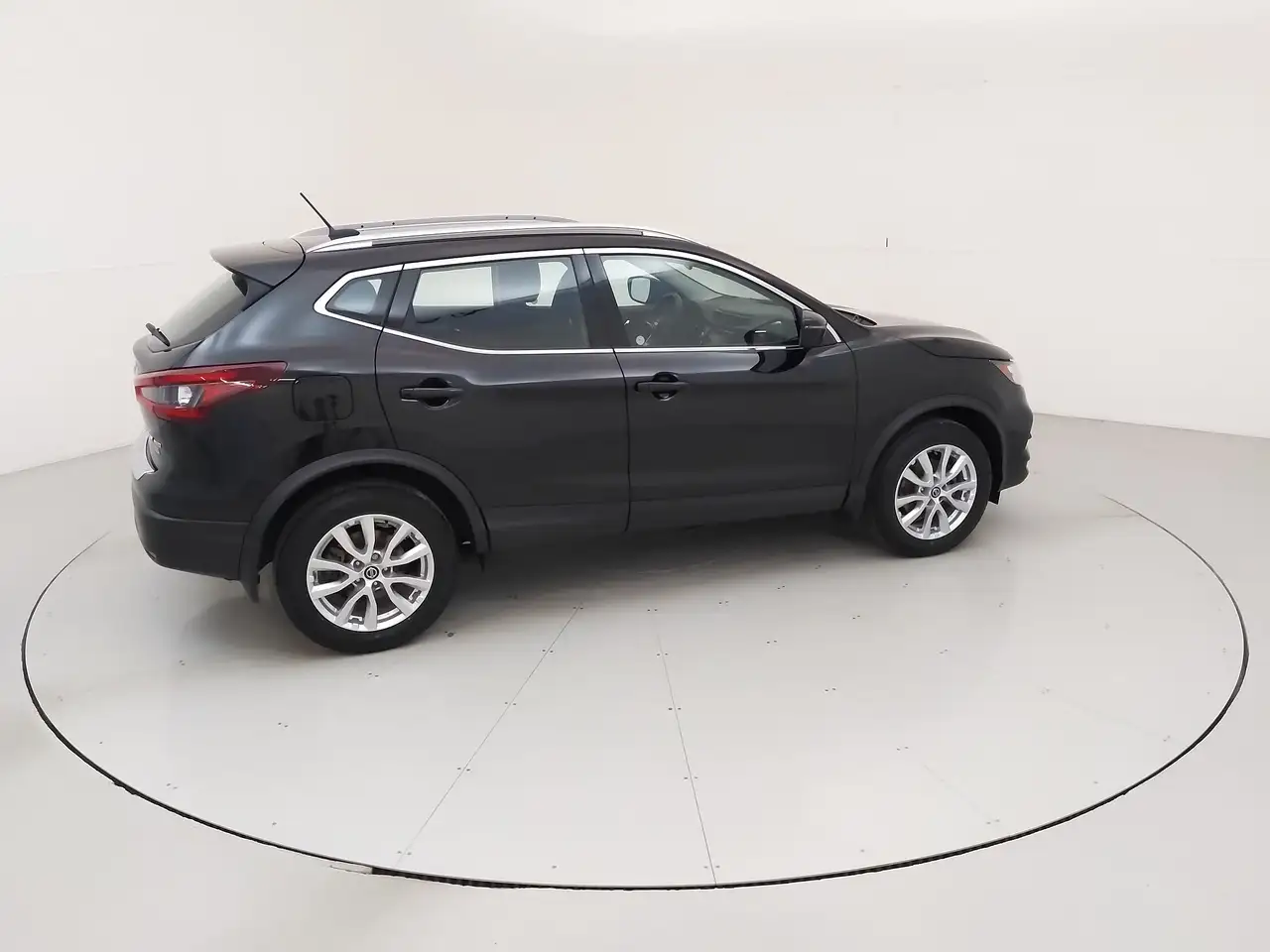 Nissan Qashqai снимка Nissan Qashqai