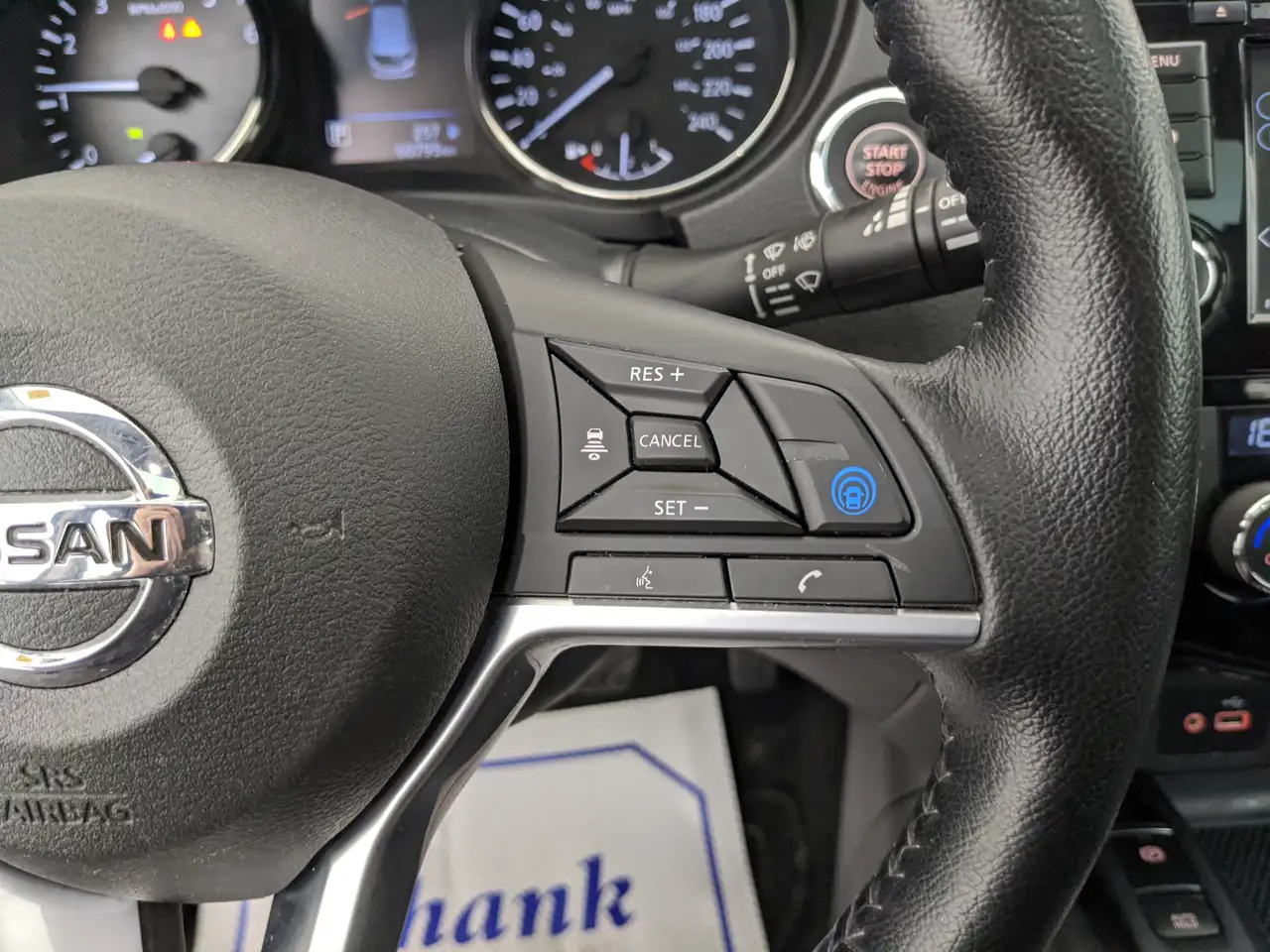 Nissan Qashqai снимка Nissan Qashqai