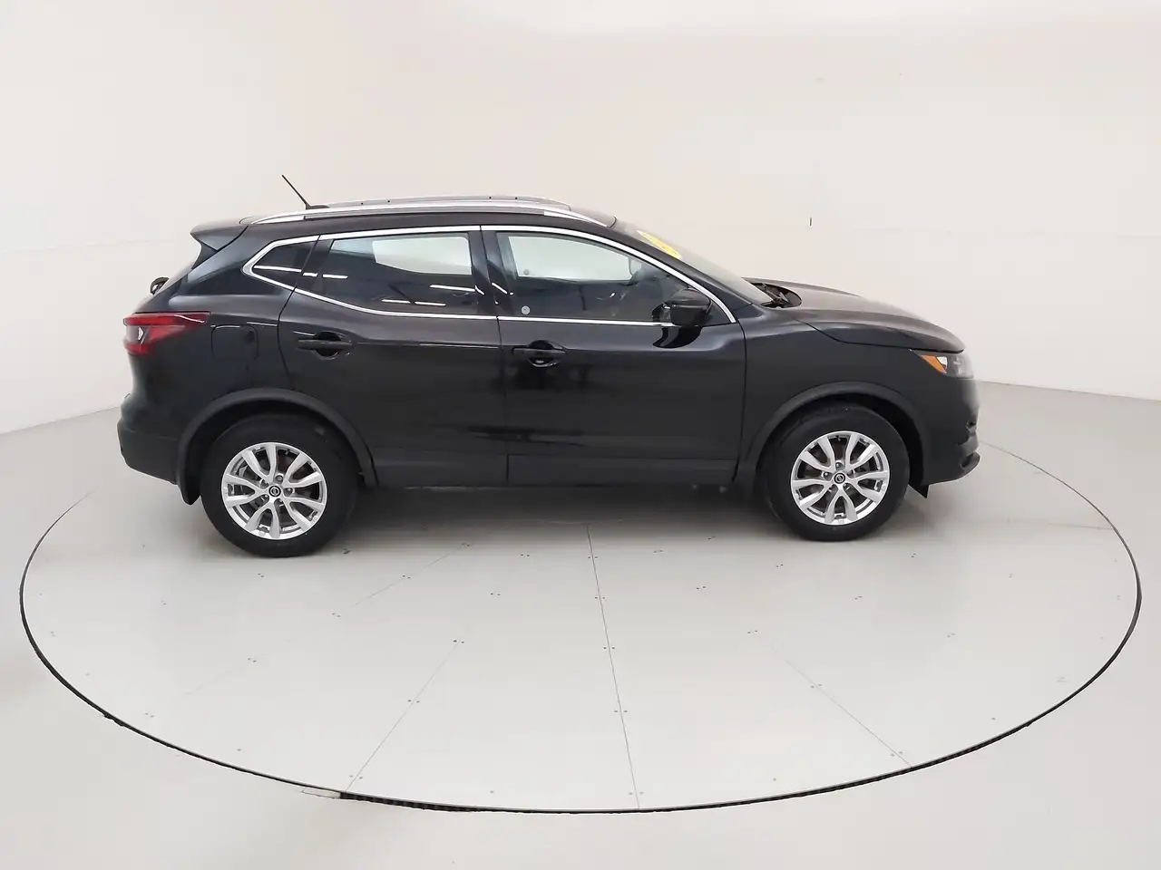Nissan Qashqai снимка Nissan Qashqai