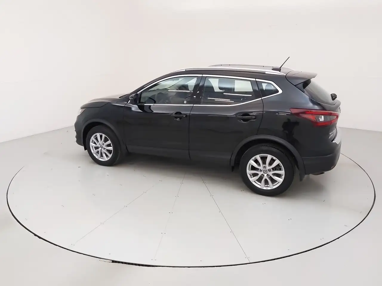 Nissan Qashqai снимка Nissan Qashqai