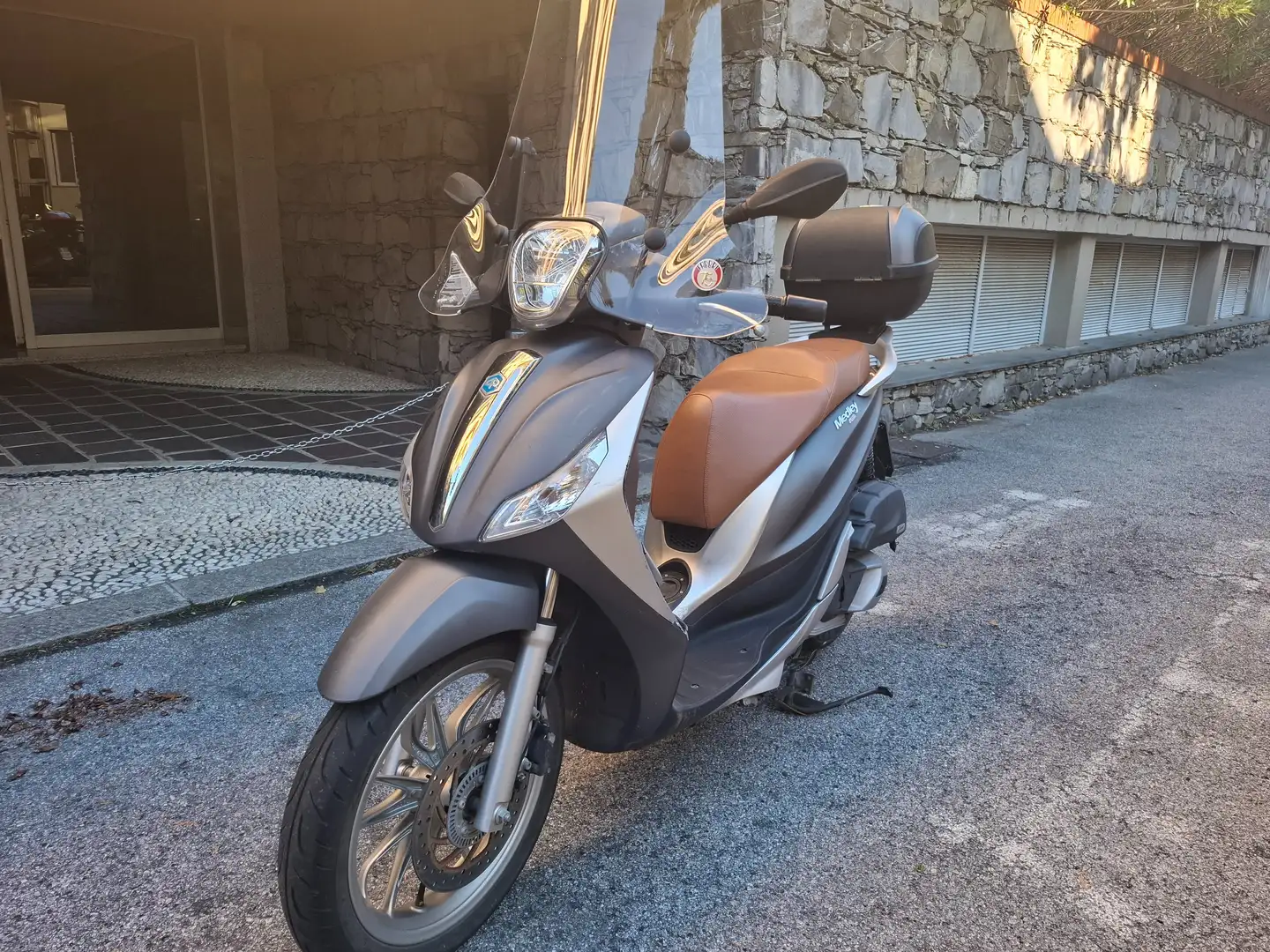 Piaggio Medley 150 Abs Gris - 1