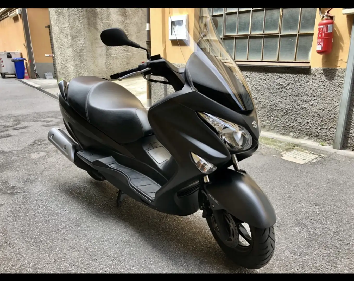 Suzuki Burgman 200 - 2