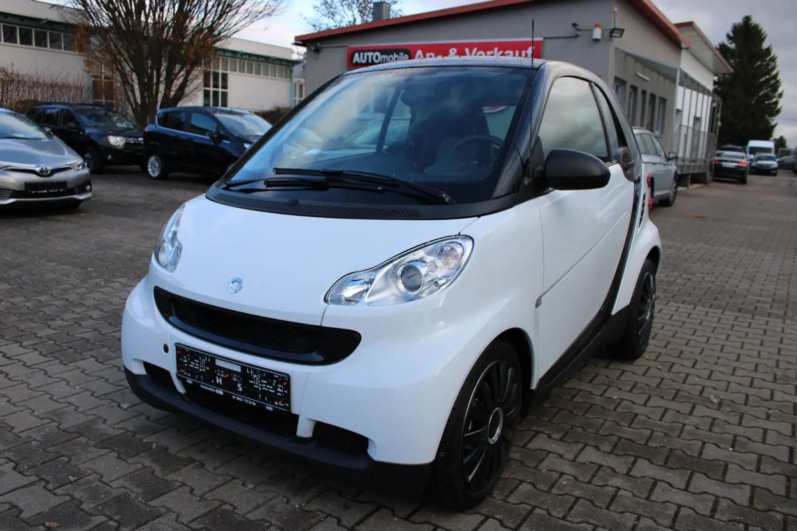smart forTwo coupé 1.0 Klima Weiß - 1
