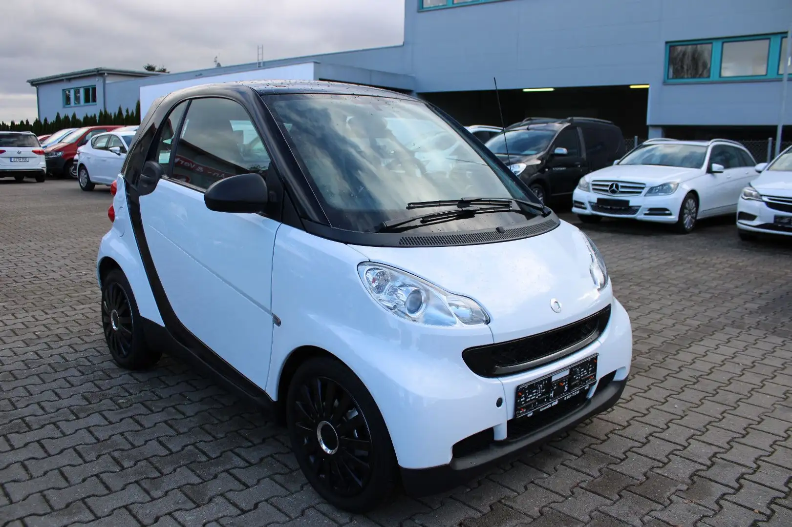 smart forTwo coupé 1.0 Klima Weiß - 2