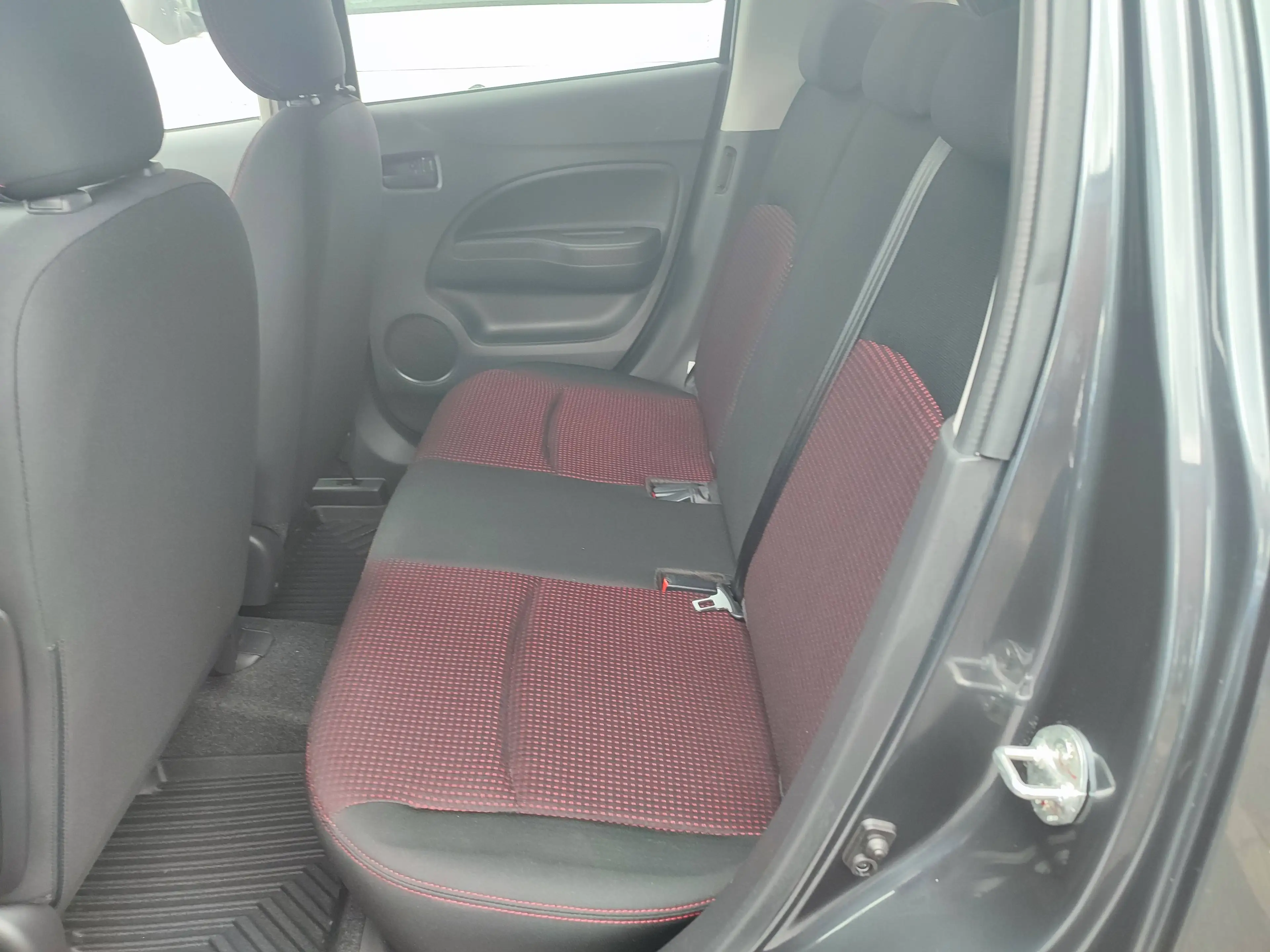 Mitsubishi Space Star Space Star Klima/Kamera/Alu/Automatik — photo 13
