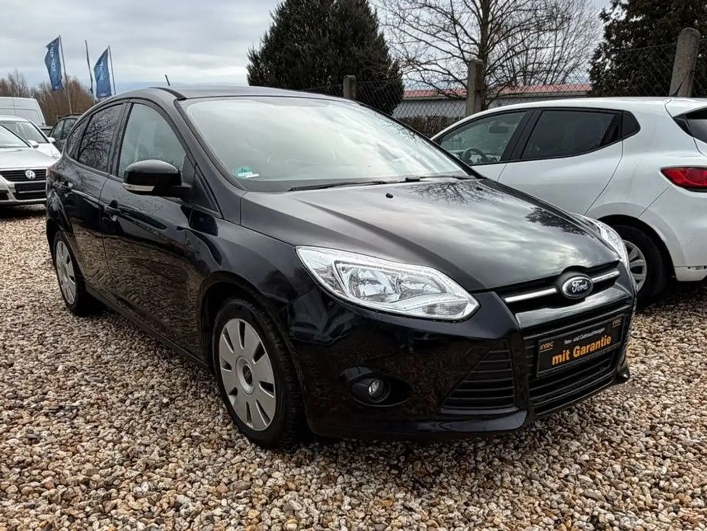 Ford Focus Lim.*SHZ*Garantie*TÜV+Service Neu* Noir - 1