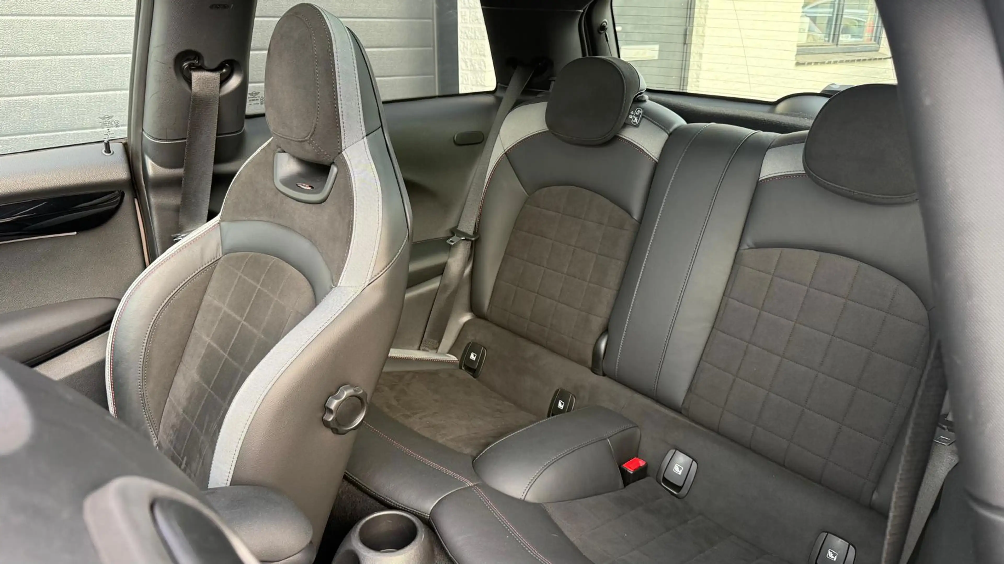 MINI John Cooper Works 3-Deurs 2.0 JCW Pack | Pano | HUD | Camera | CarPl — photo 11