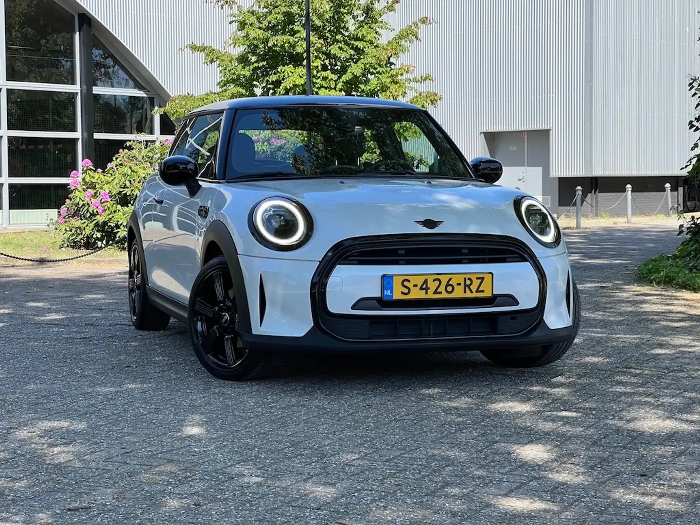 MINI Cooper 1.5i 136pk Automaat 3DRS "Camden Go". Wit - 2