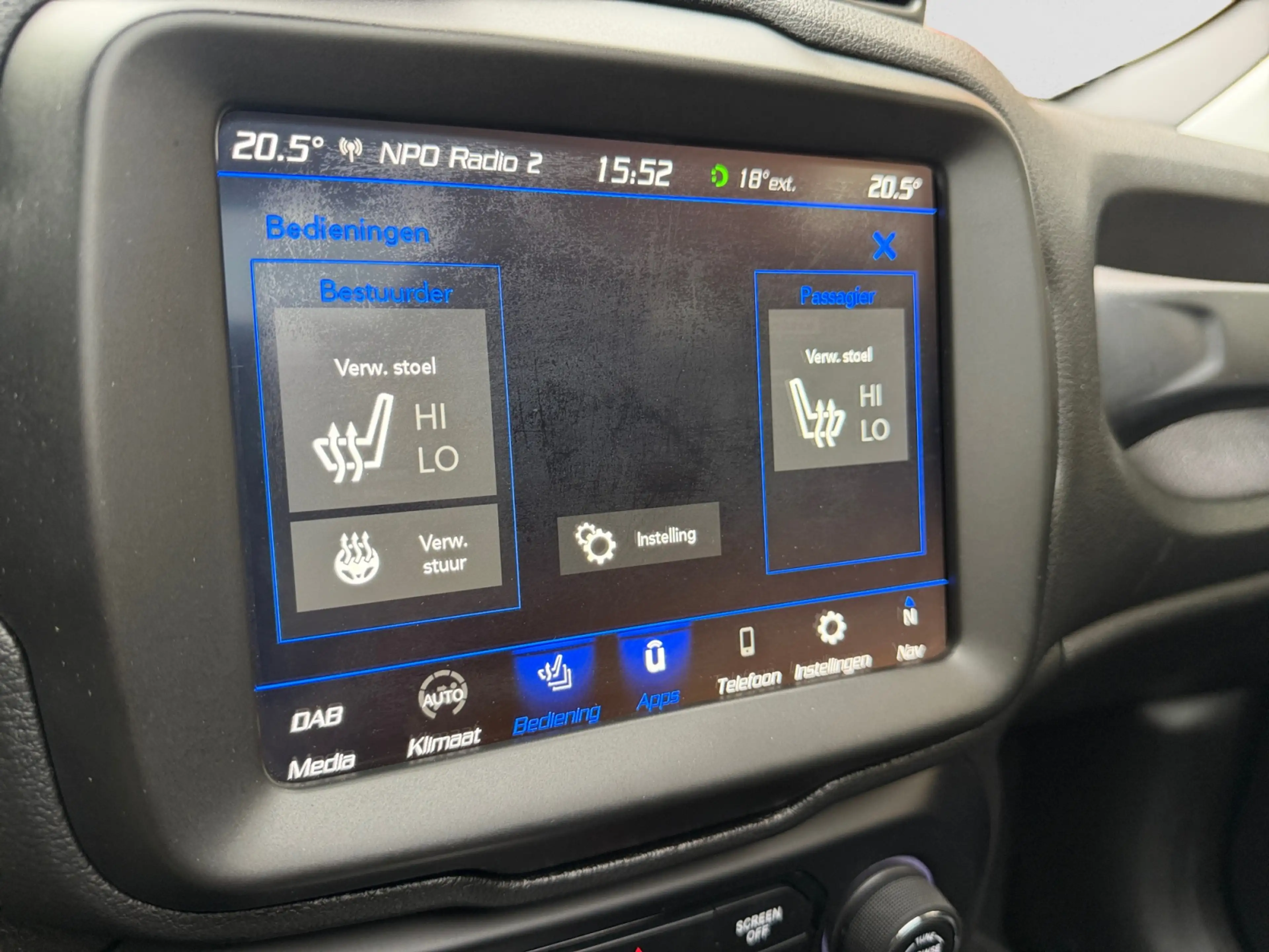 Jeep Renegade 1.3T Freedom Aut- Panoramadak, Stuur/Stoelverwarmi — photo 11