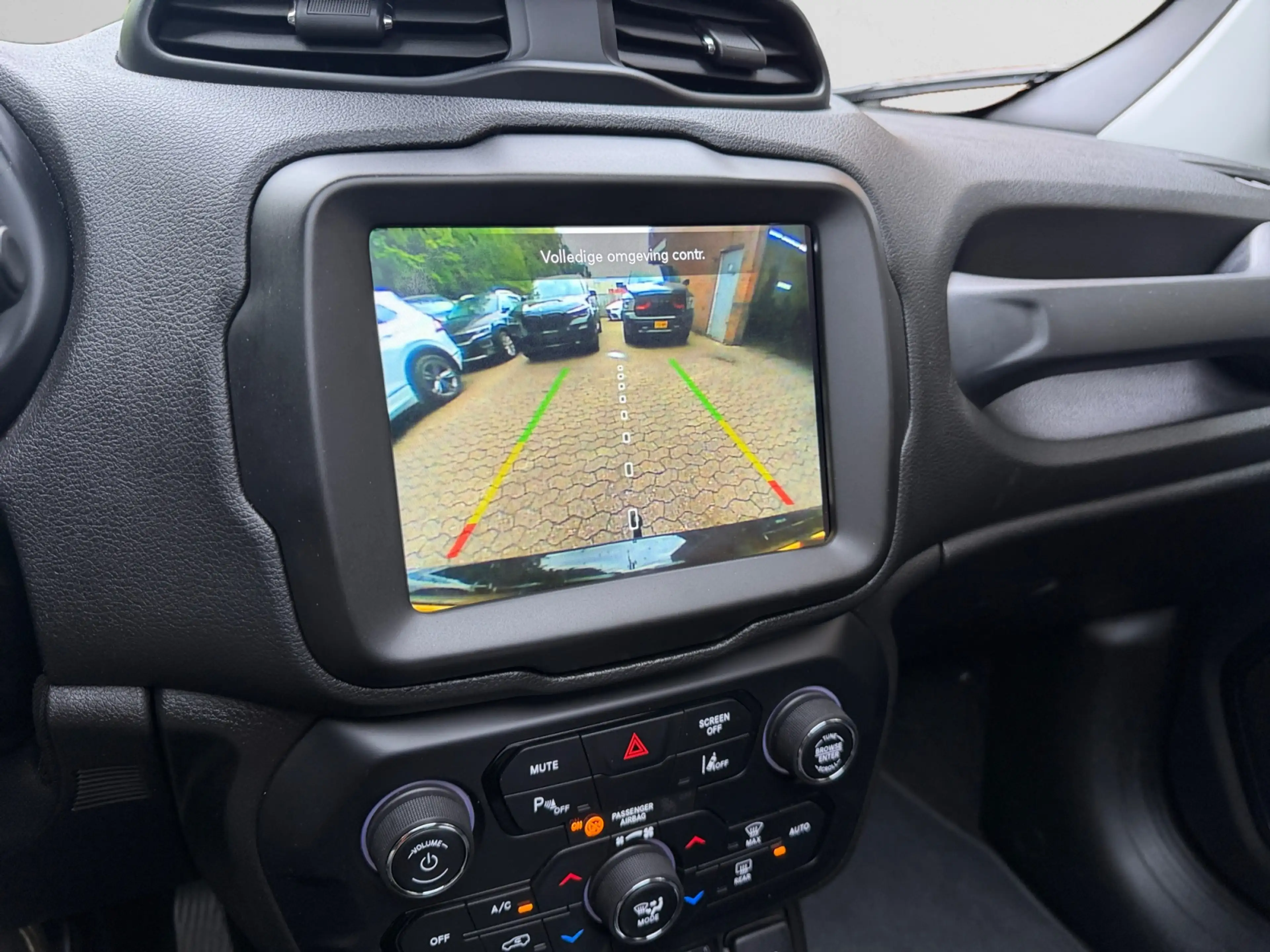 Jeep Renegade 1.3T Freedom Aut- Panoramadak, Stuur/Stoelverwarmi — photo 9