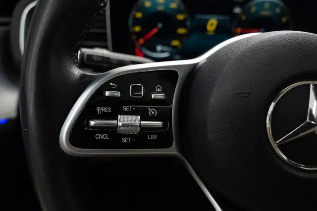 Mercedes-Benz Gle view 29