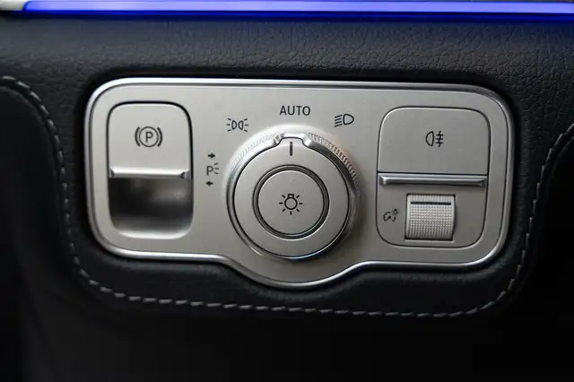 Mercedes-Benz Gle view 28