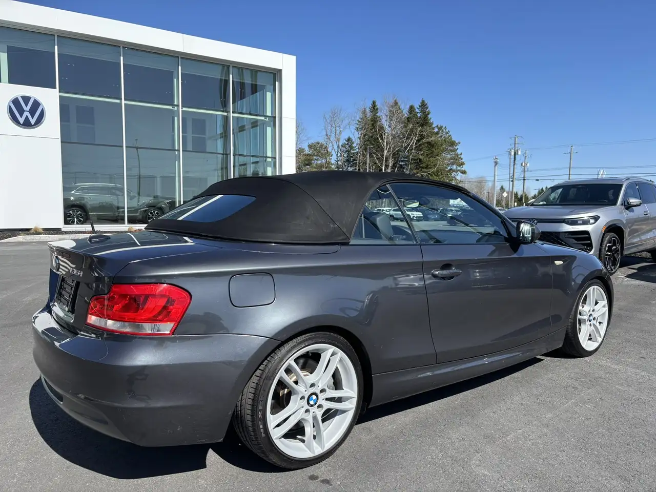BMW 1 Series снимка BMW 1 Series