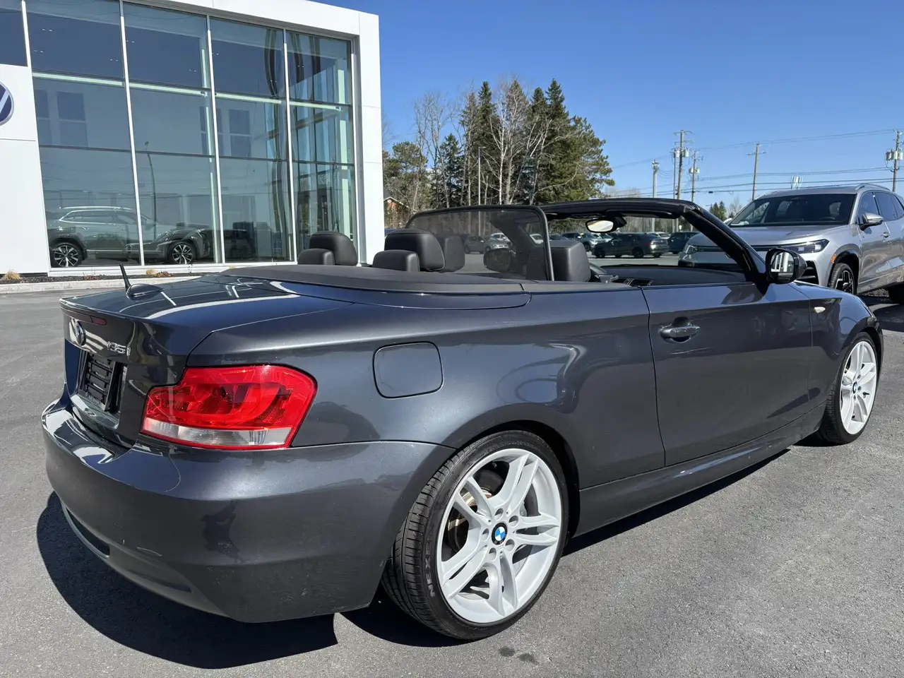 BMW 1 Series снимка BMW 1 Series