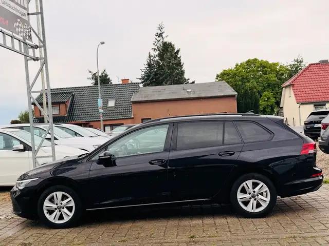 Volkswagen Golf view 4