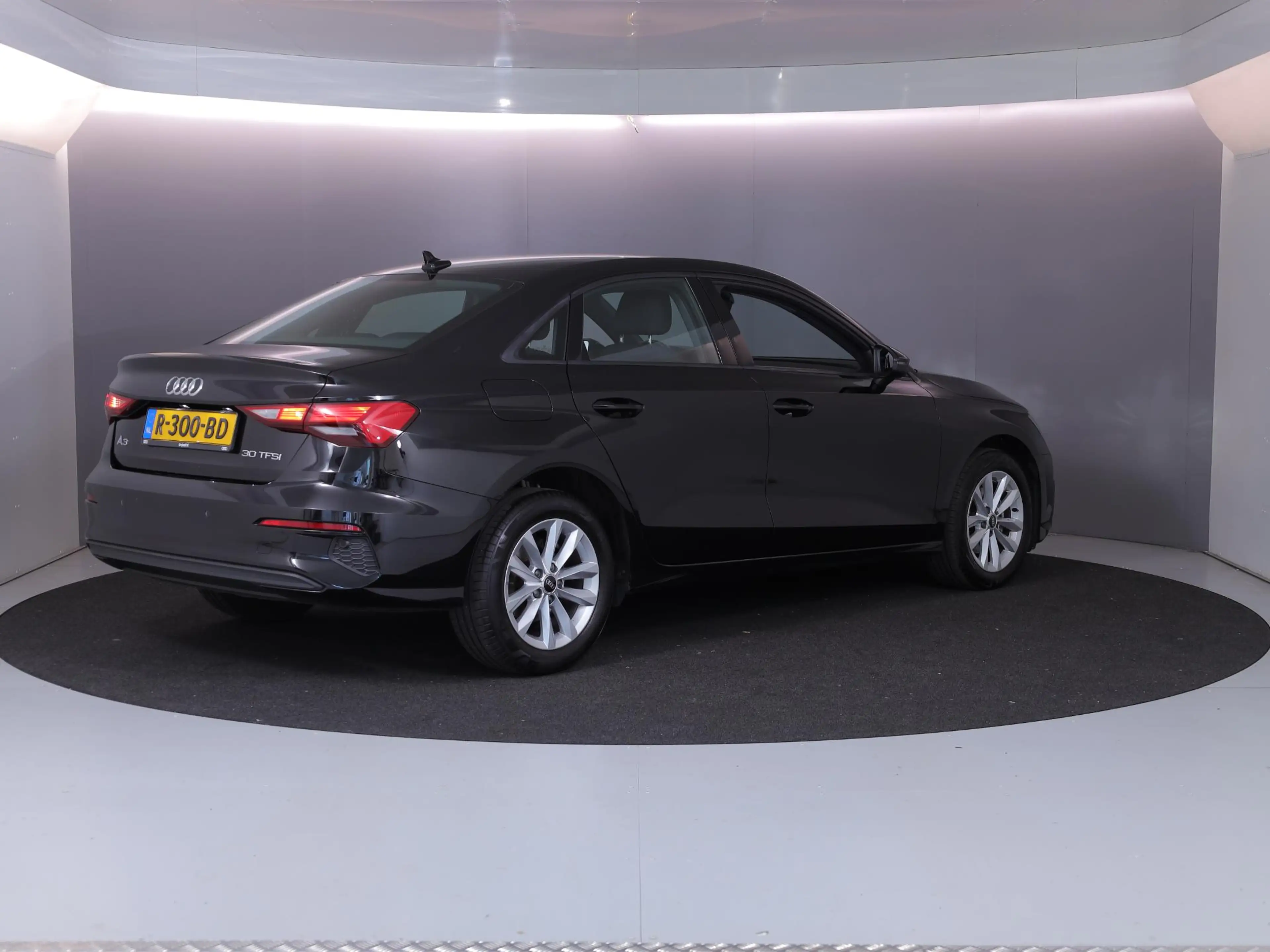 Audi A3 Limousine 30 TFSI Pro Line 110 pk S-tronic | Navig — photo 4