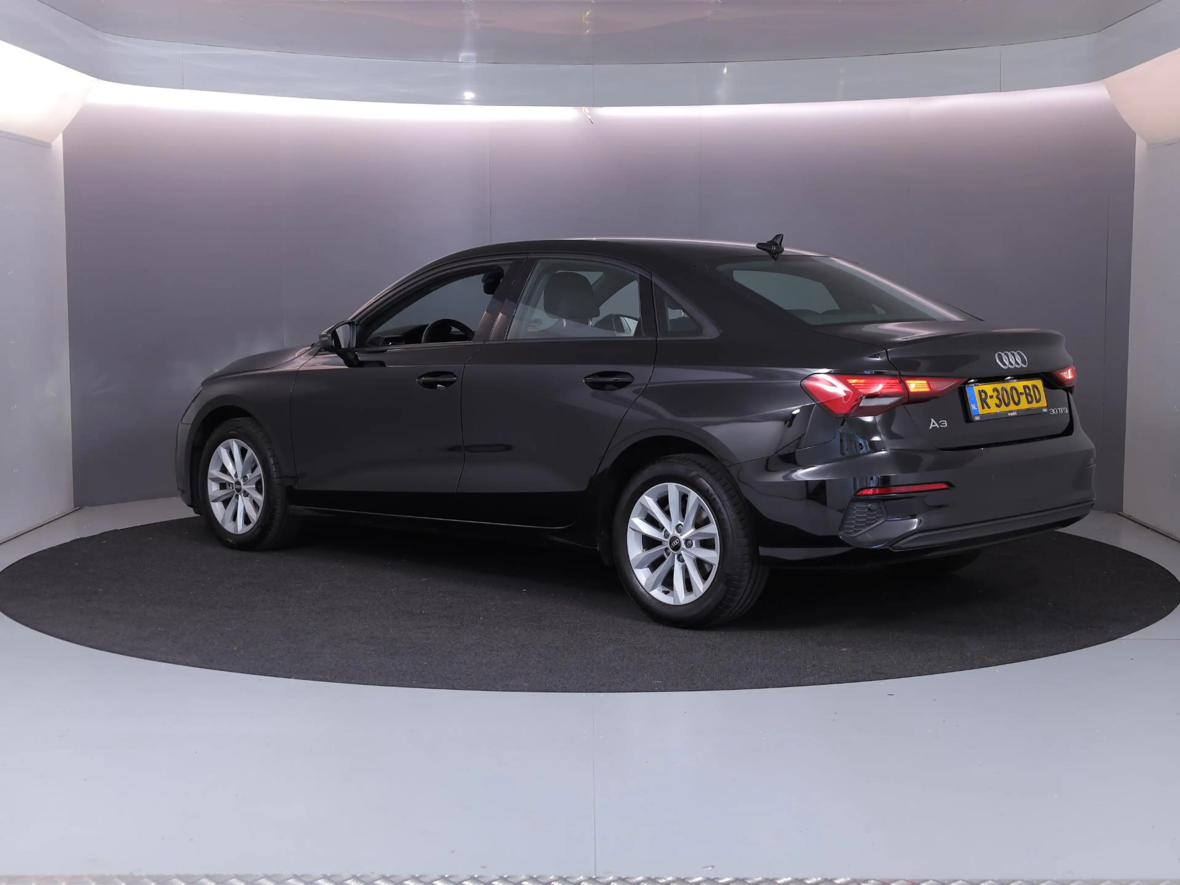 Audi A3 Limousine 30 TFSI Pro Line 110 pk S-tronic | Navig — photo 3