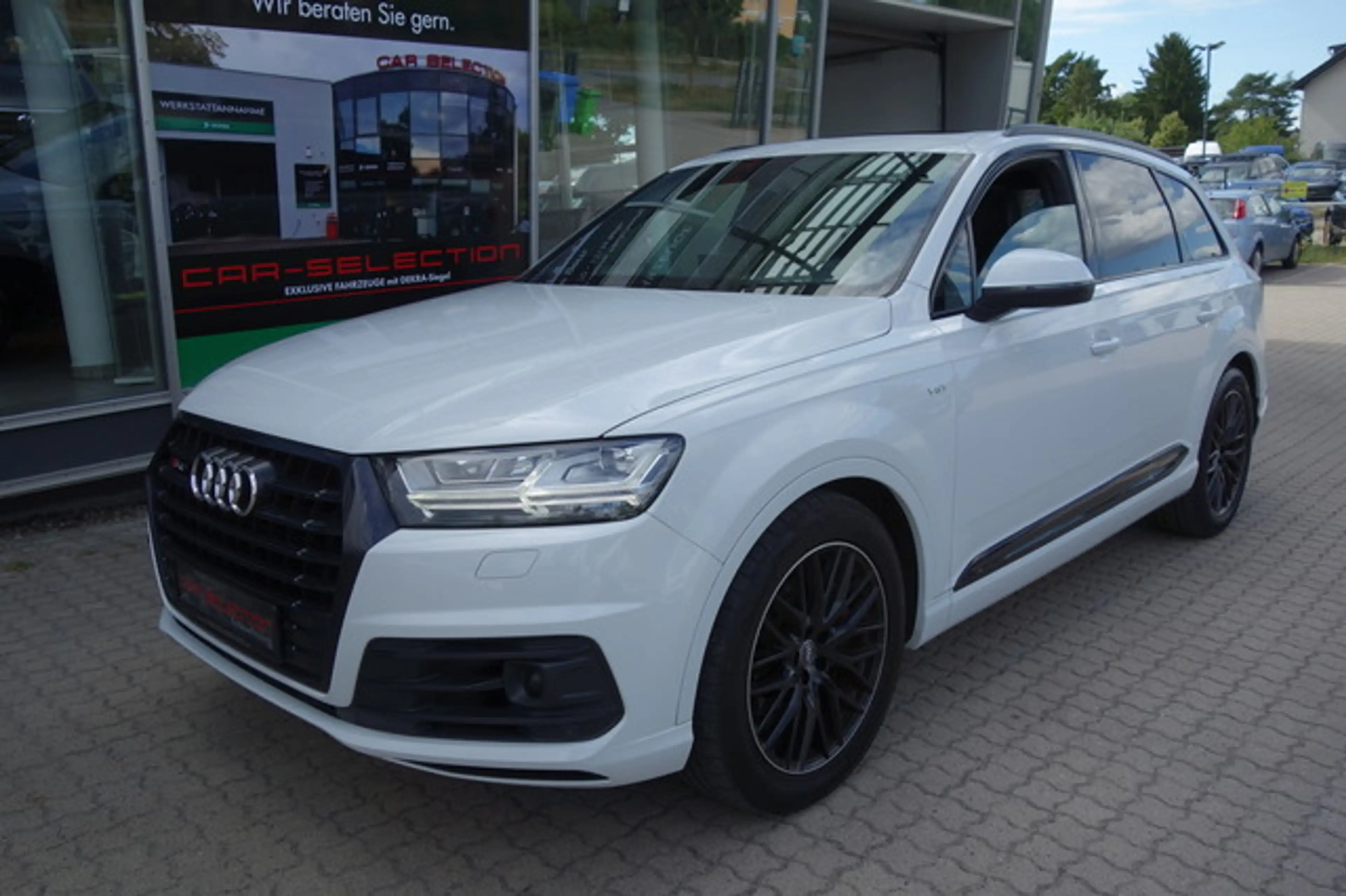 Audi SQ7 4.0 TDI 7-SITZER LUFT/NACHTSICHT/PANO/HUD/AHK