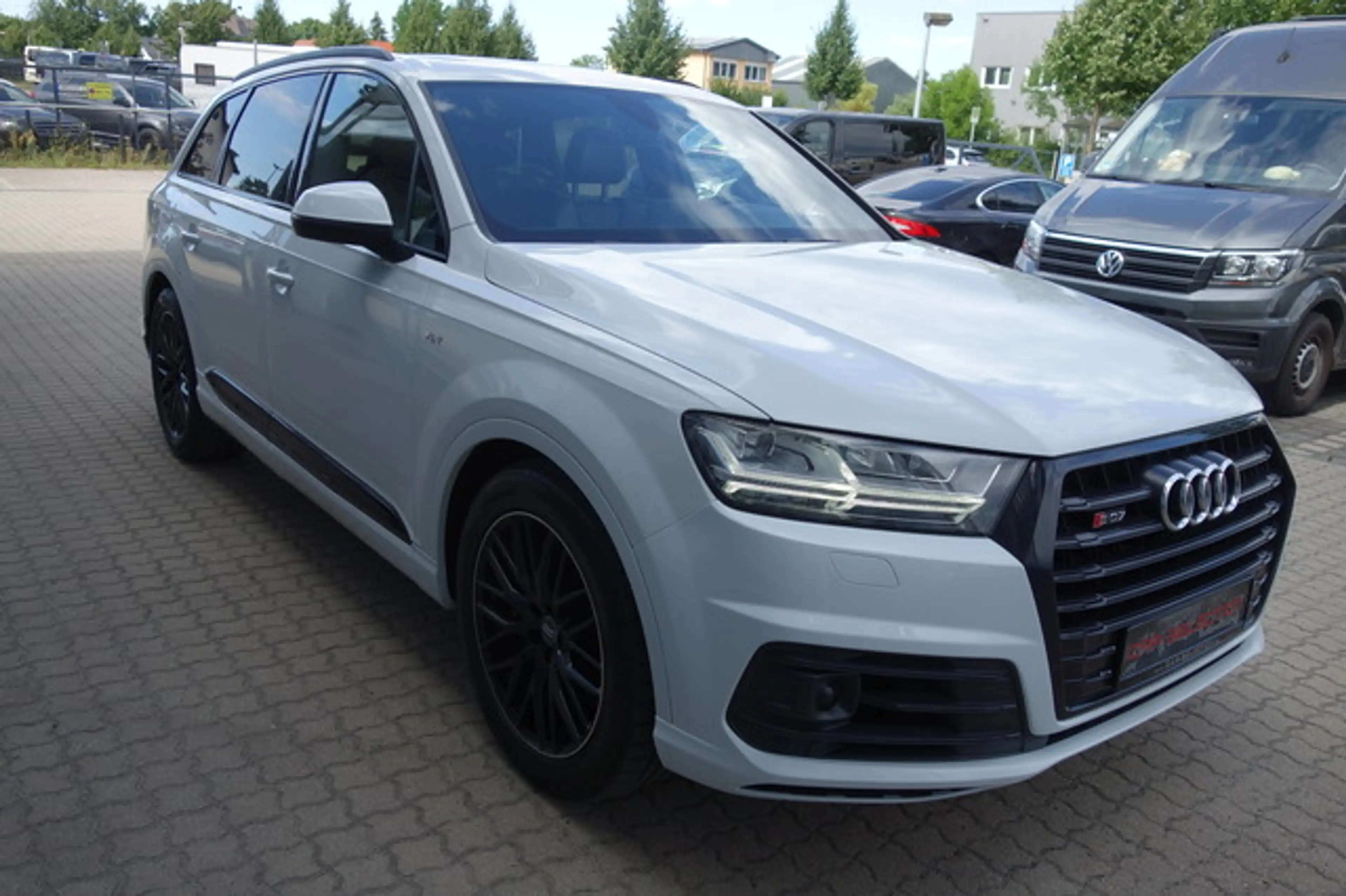 Audi SQ7 4.0 TDI 7-SITZER LUFT/NACHTSICHT/PANO/HUD/AHK — photo 4