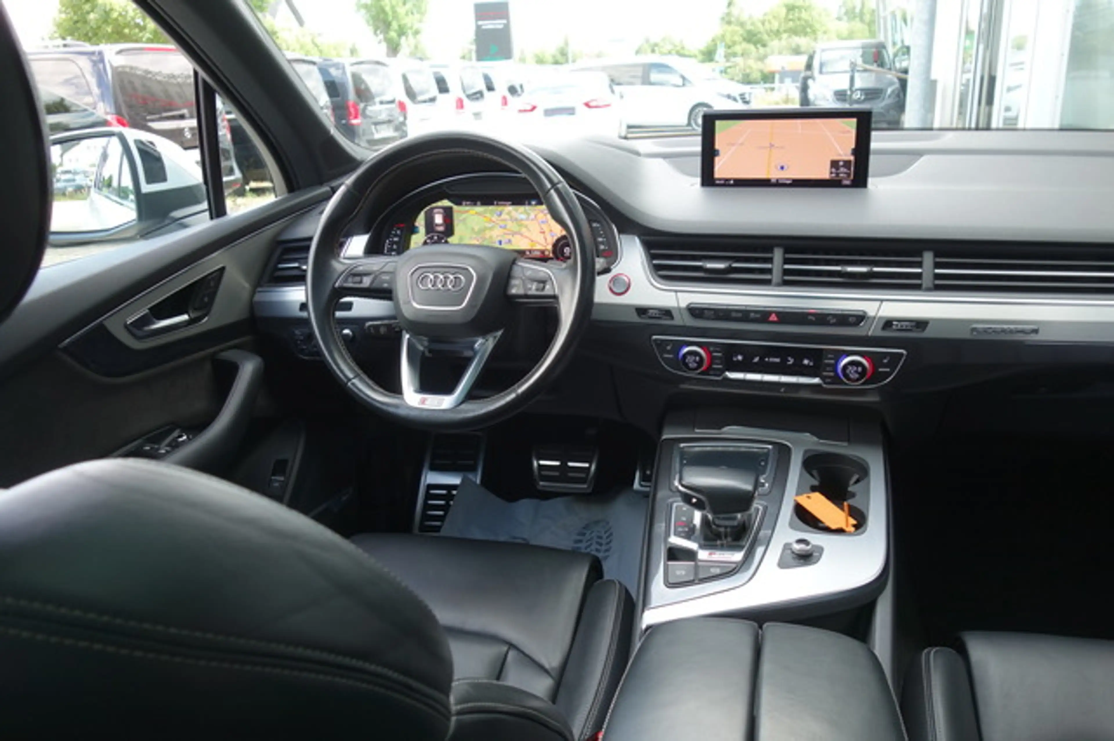 Audi SQ7 4.0 TDI 7-SITZER LUFT/NACHTSICHT/PANO/HUD/AHK — photo 6