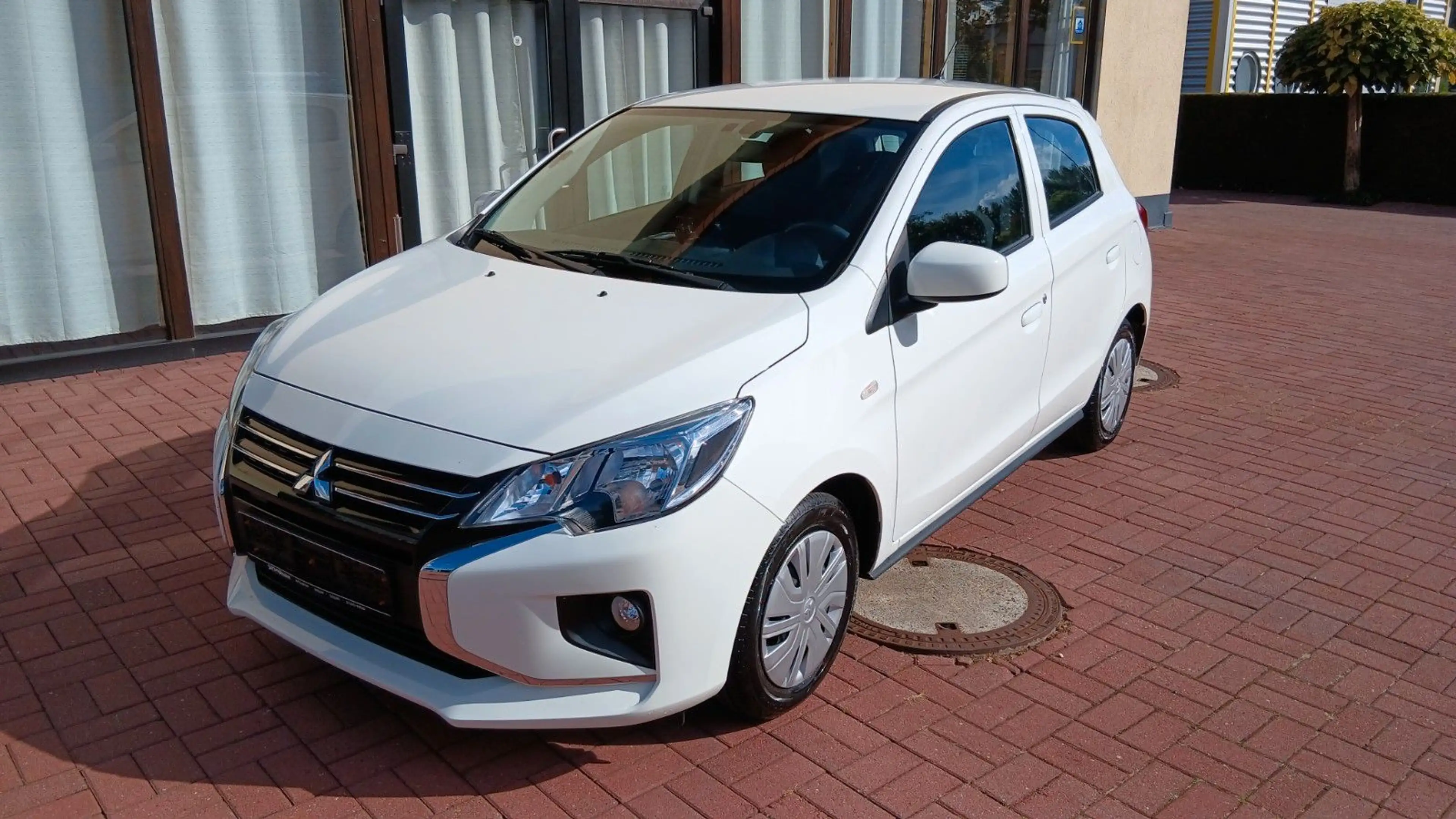 Mitsubishi Space Star Top EZ. 6. 25 / Erst 4.300km!! — photo 4