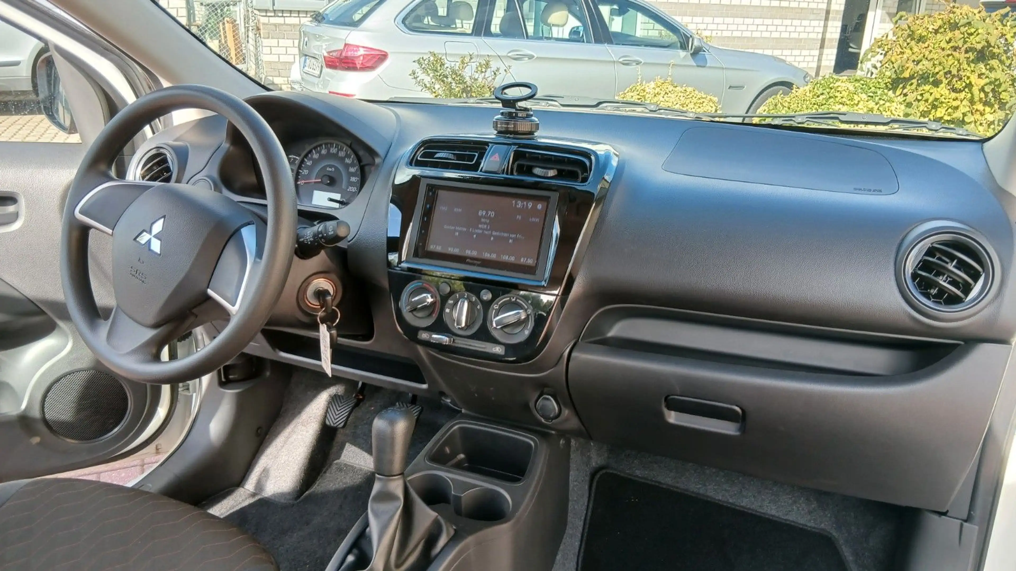Mitsubishi Space Star Top EZ. 6. 25 / Erst 4.300km!! — photo 10
