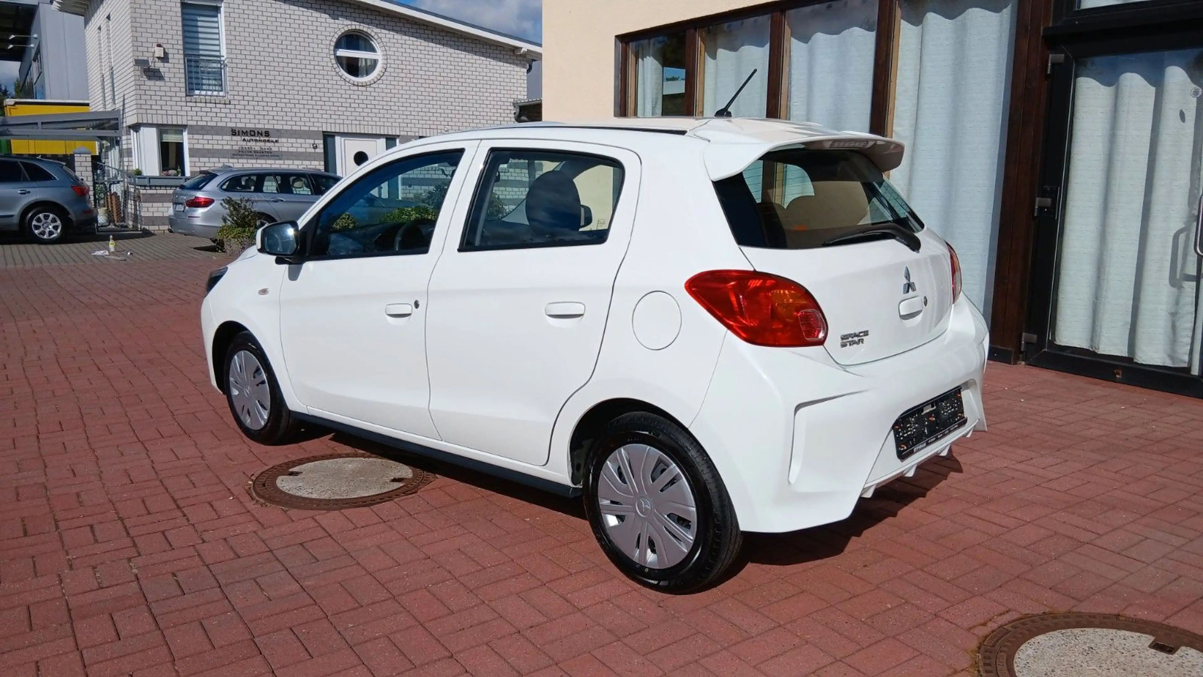 Mitsubishi Space Star Top EZ. 6. 25 / Erst 4.300km!! — photo 2