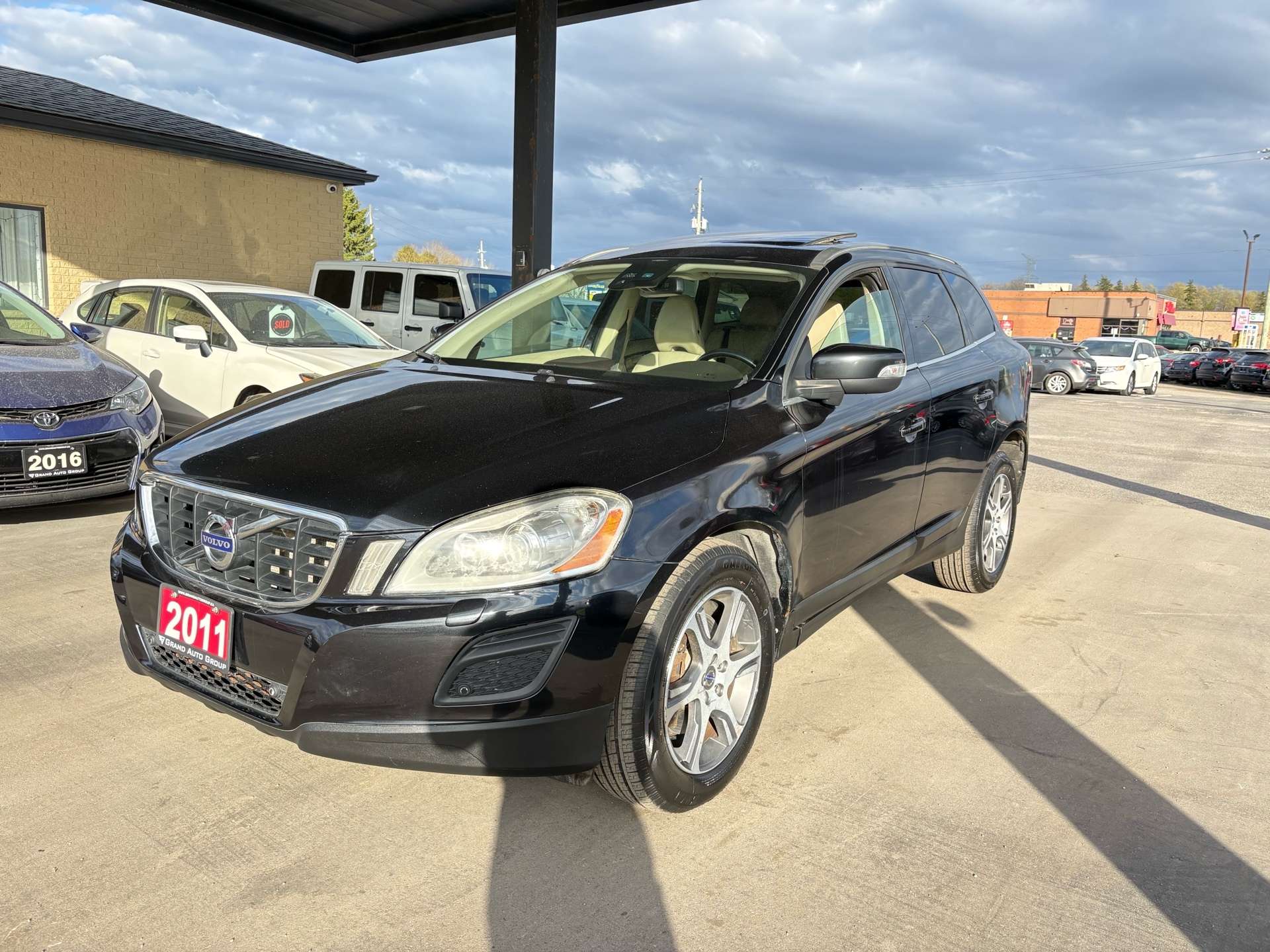 2011 Volvo XC60 AWD 3.0L T6 Level III I COMPLETE SERVICE HISTORY thumb 8