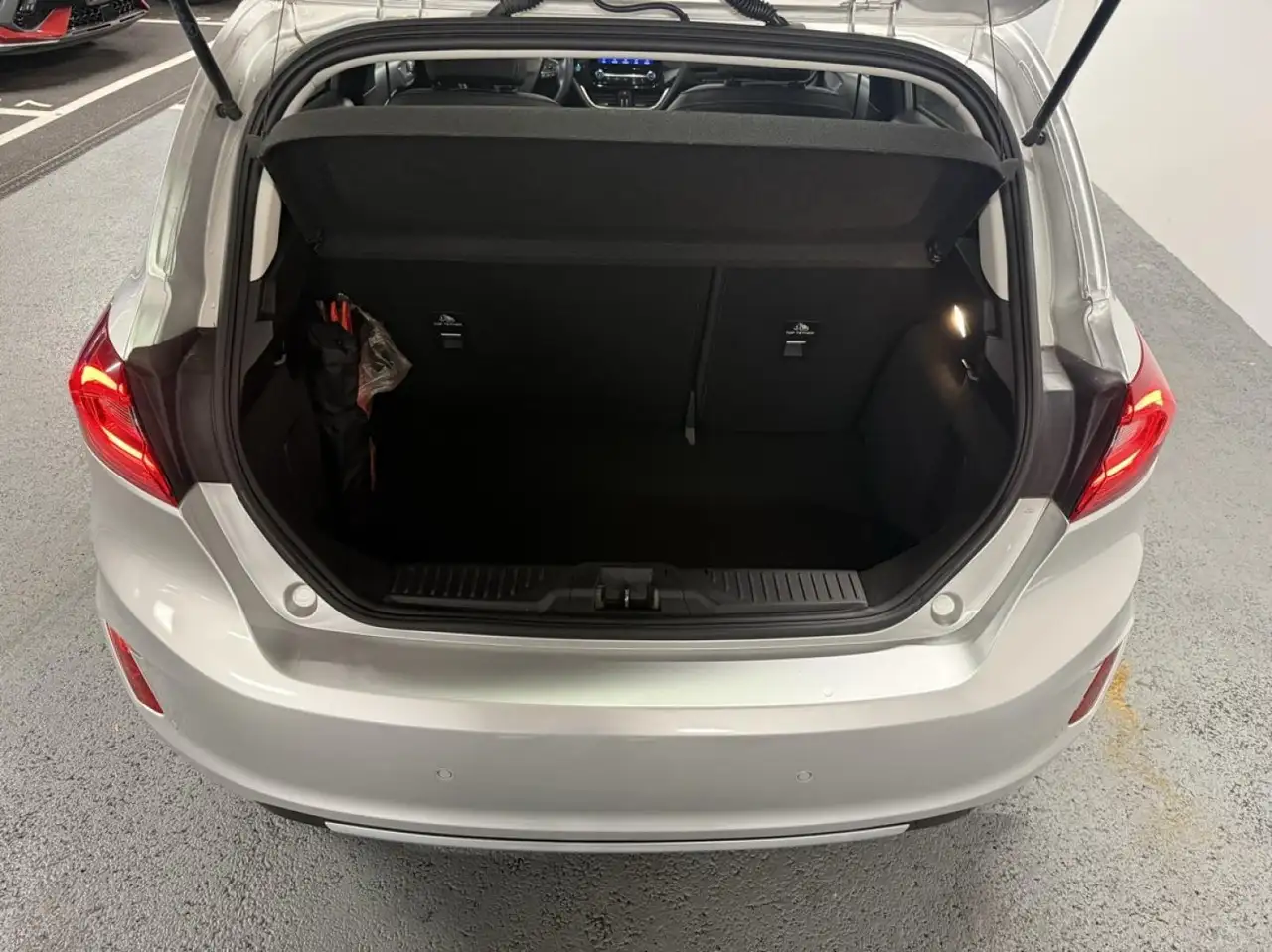 Ford Fiesta 5 portes — photo 18