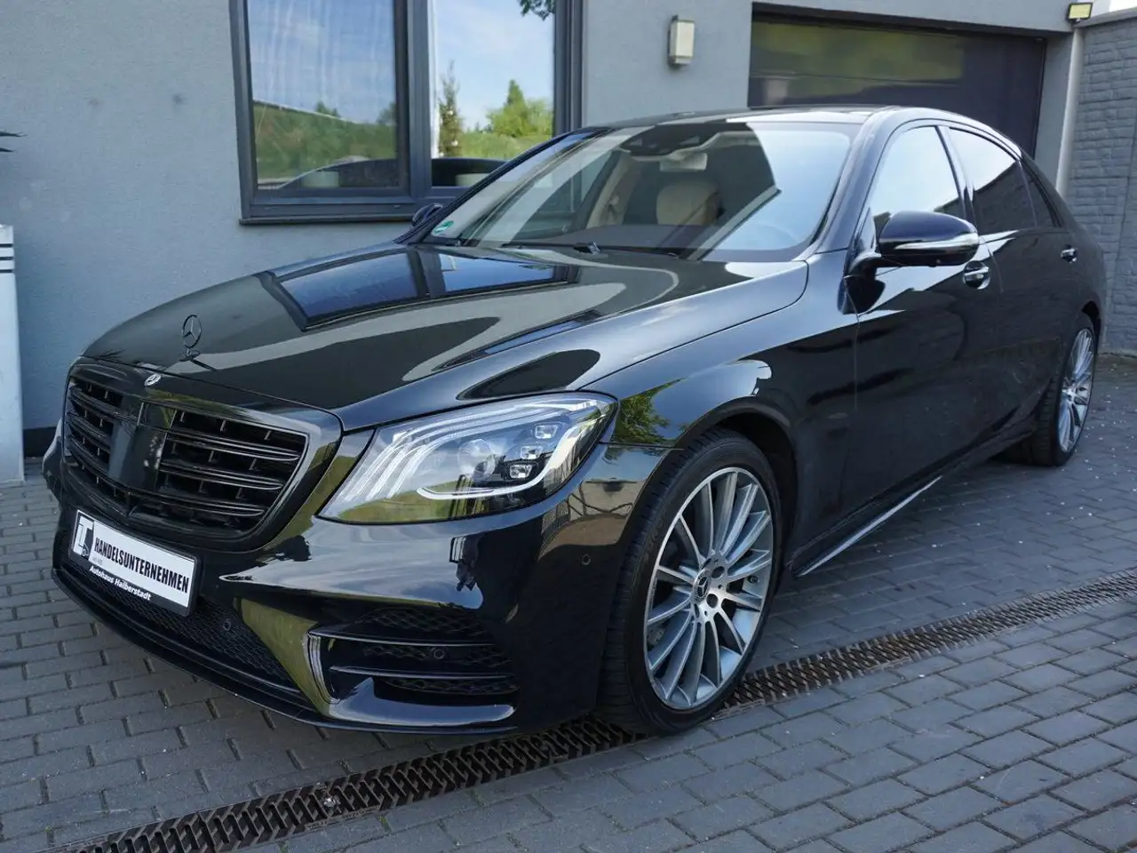 Mercedes-Benz S 560