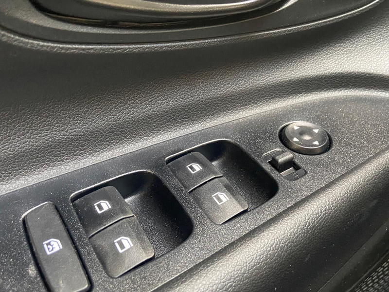 Hyundai i20 Trend Digicock WinterPak Kamera Automatik — photo 15