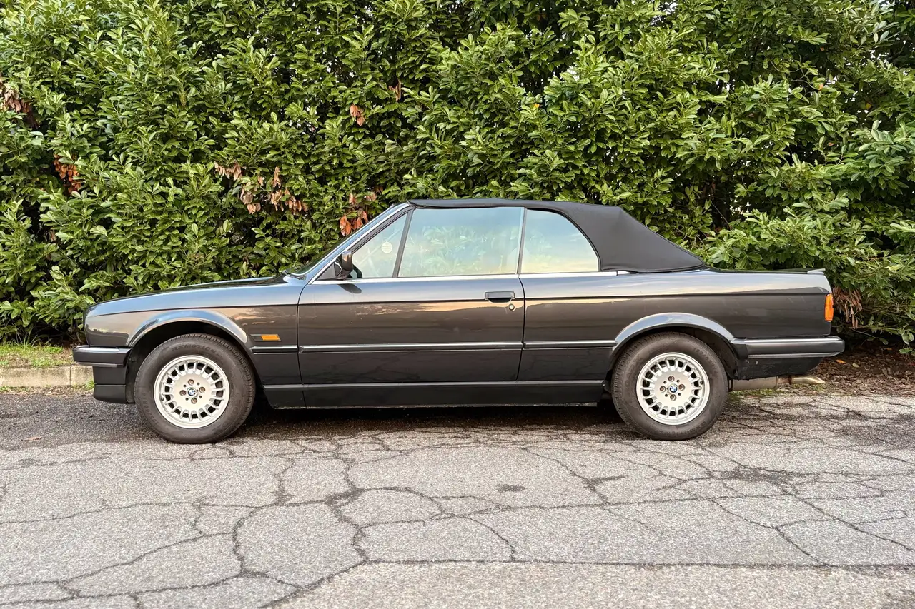 BMW 320i Cabriolet, foto 3