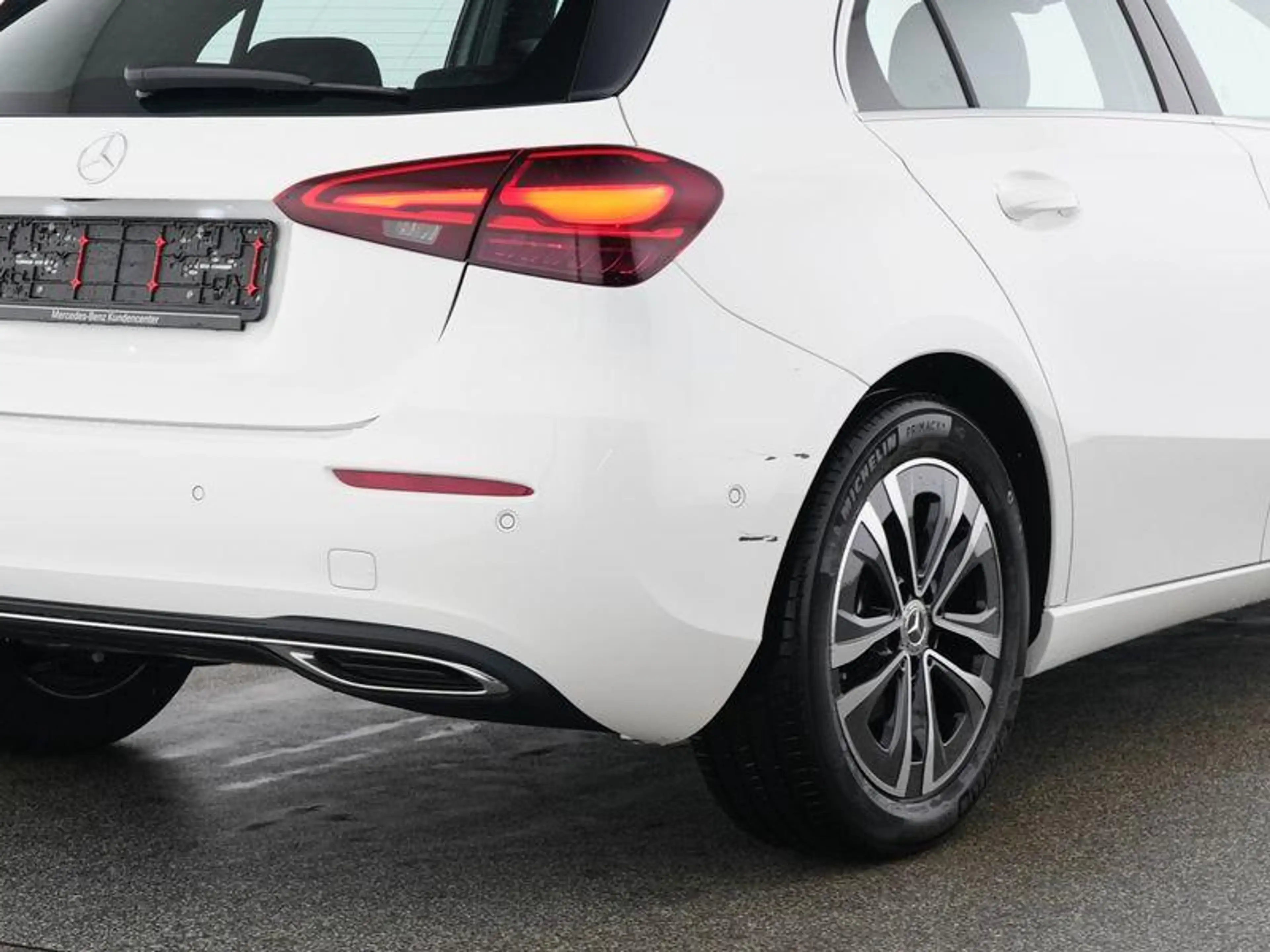 Mercedes-Benz A 180 Hatchback Luxury Line | Smartphone Integratie | Ve — photo 9