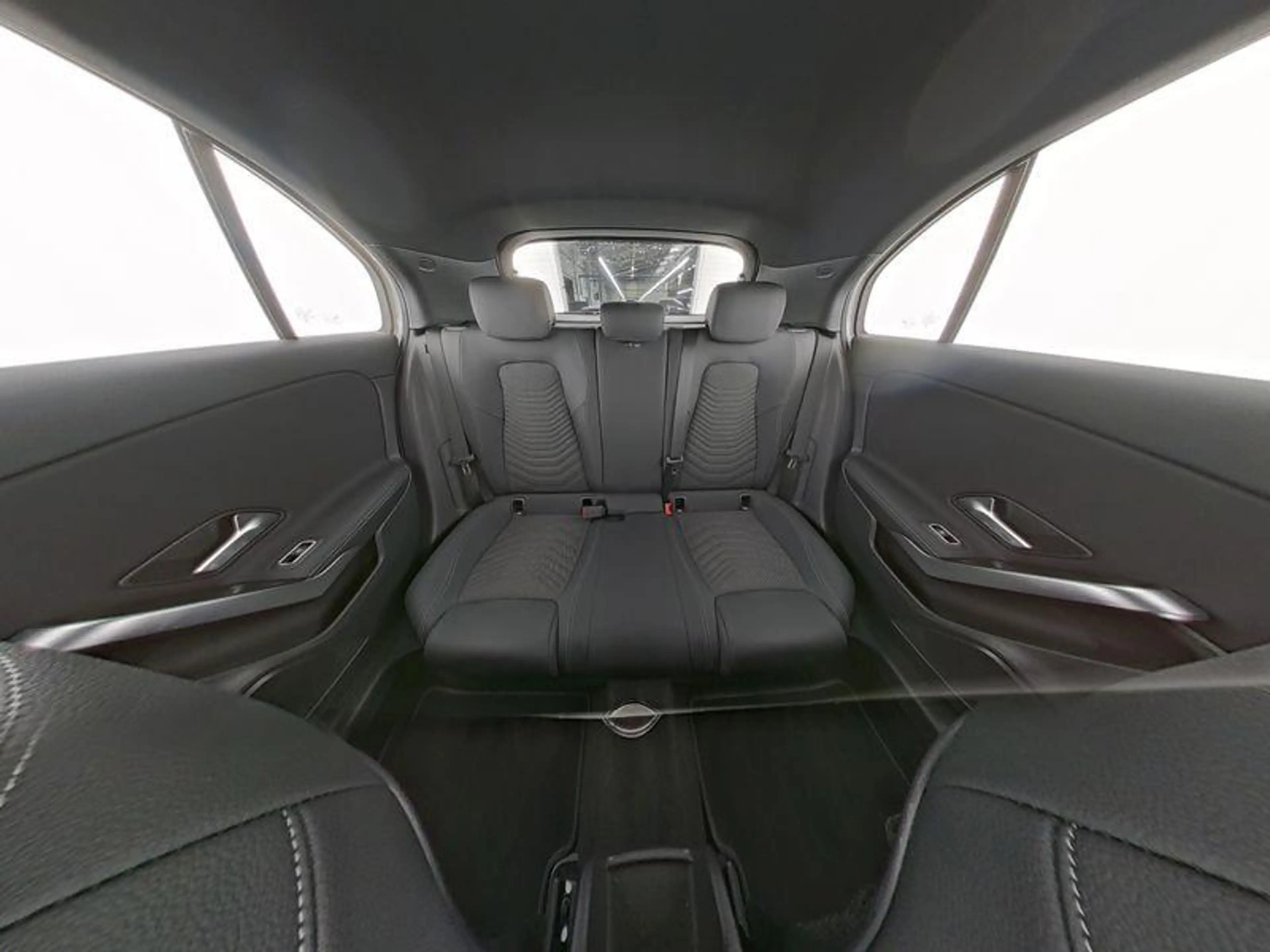 Mercedes-Benz A 180 Hatchback Luxury Line | Smartphone Integratie | Ve — photo 7