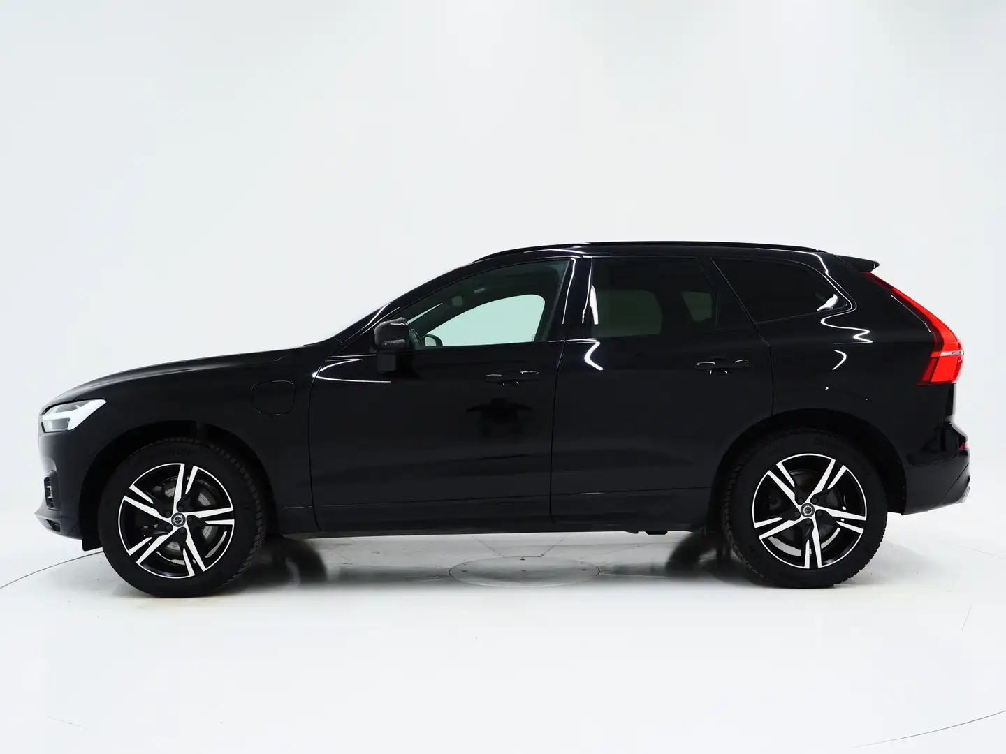 Volvo XC60 2.0 T8 Twin Engine AWD R-Design | Panoramadak | Pi Zwart - 2