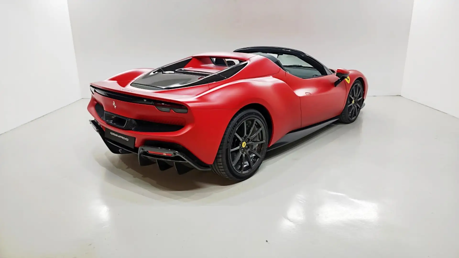 Ferrari 296 GTS Rojo - 2