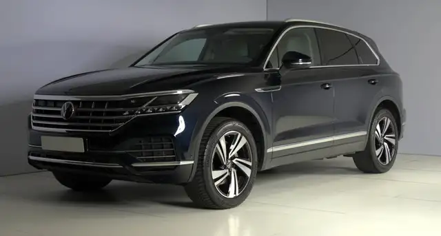 Volkswagen Touareg main image