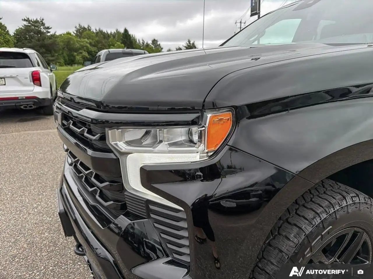 Chevrolet Silverado 1500 снимка Chevrolet Silverado 1500