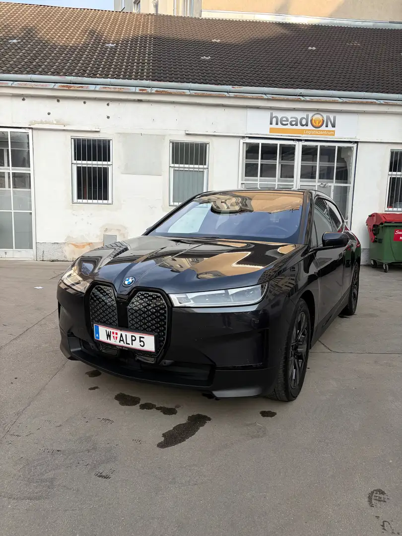 BMW iX iX xDrive40 71kWh Grau - 1