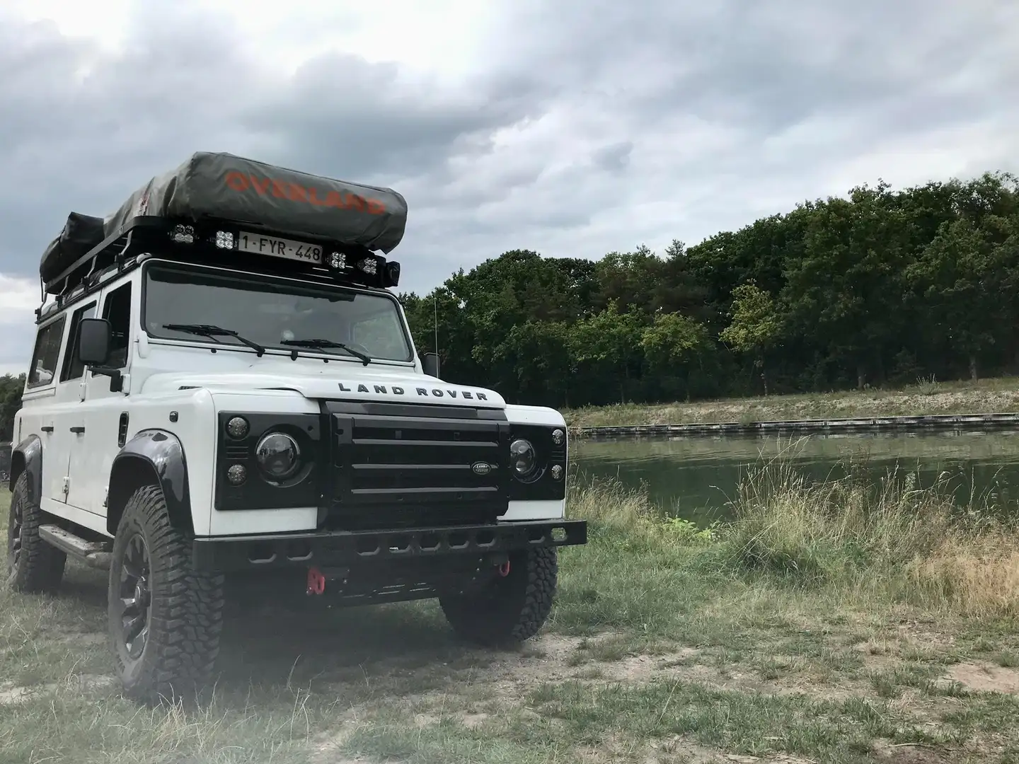 Land Rover Defender Defender 110 DPF Station Wagon SE Blanc - 1