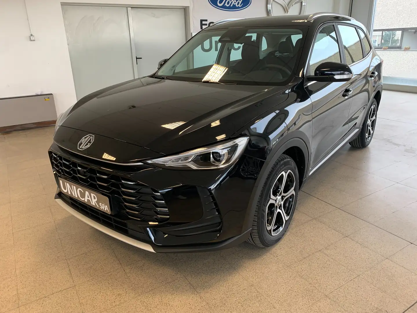 MG ZS 1.5, full hybrid 197cv comfort DA IMMATRICOLARE Nero - 1